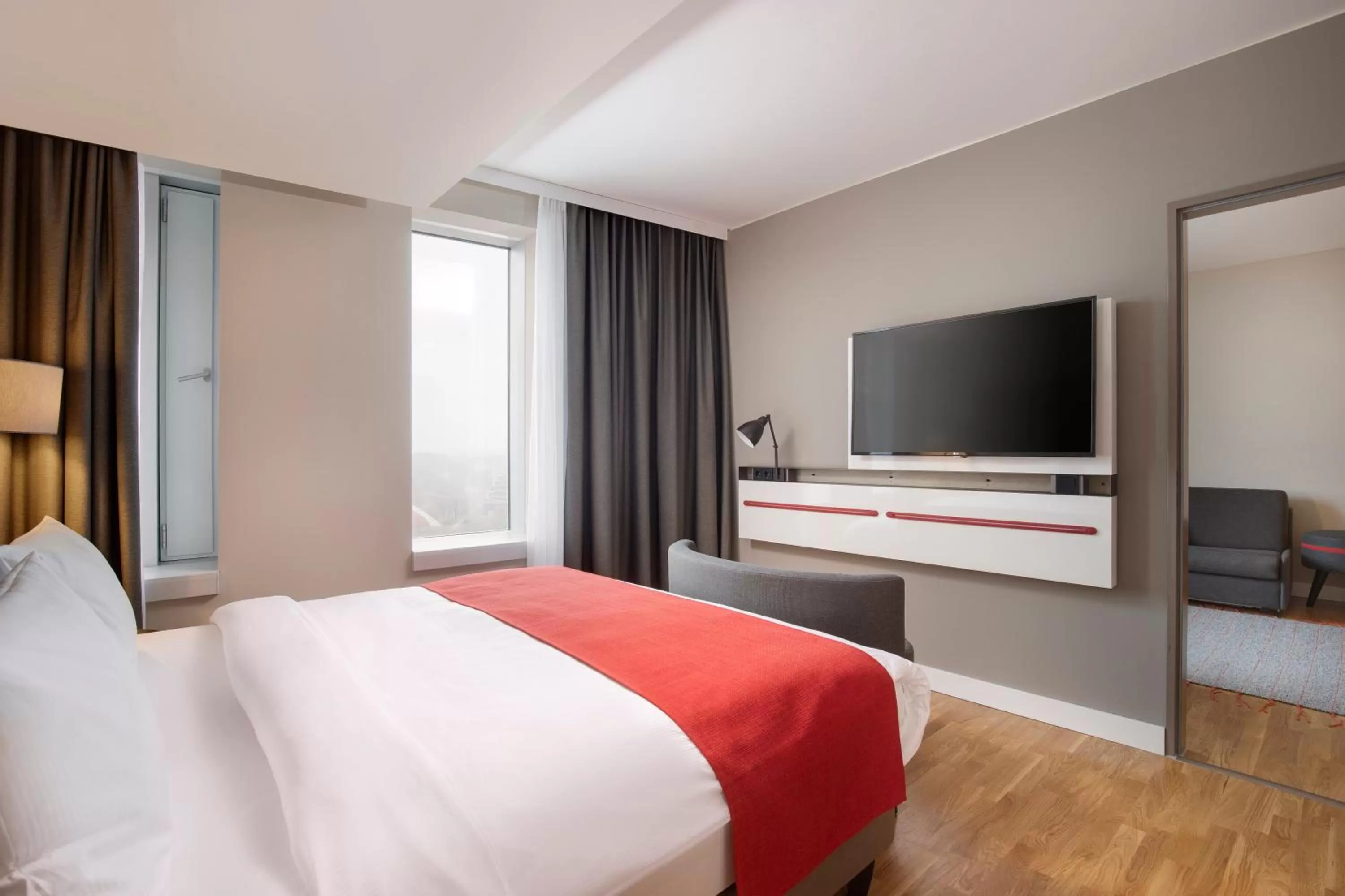 Photo of the whole room, Bed in Holiday Inn Hamburg - City Nord by IHG