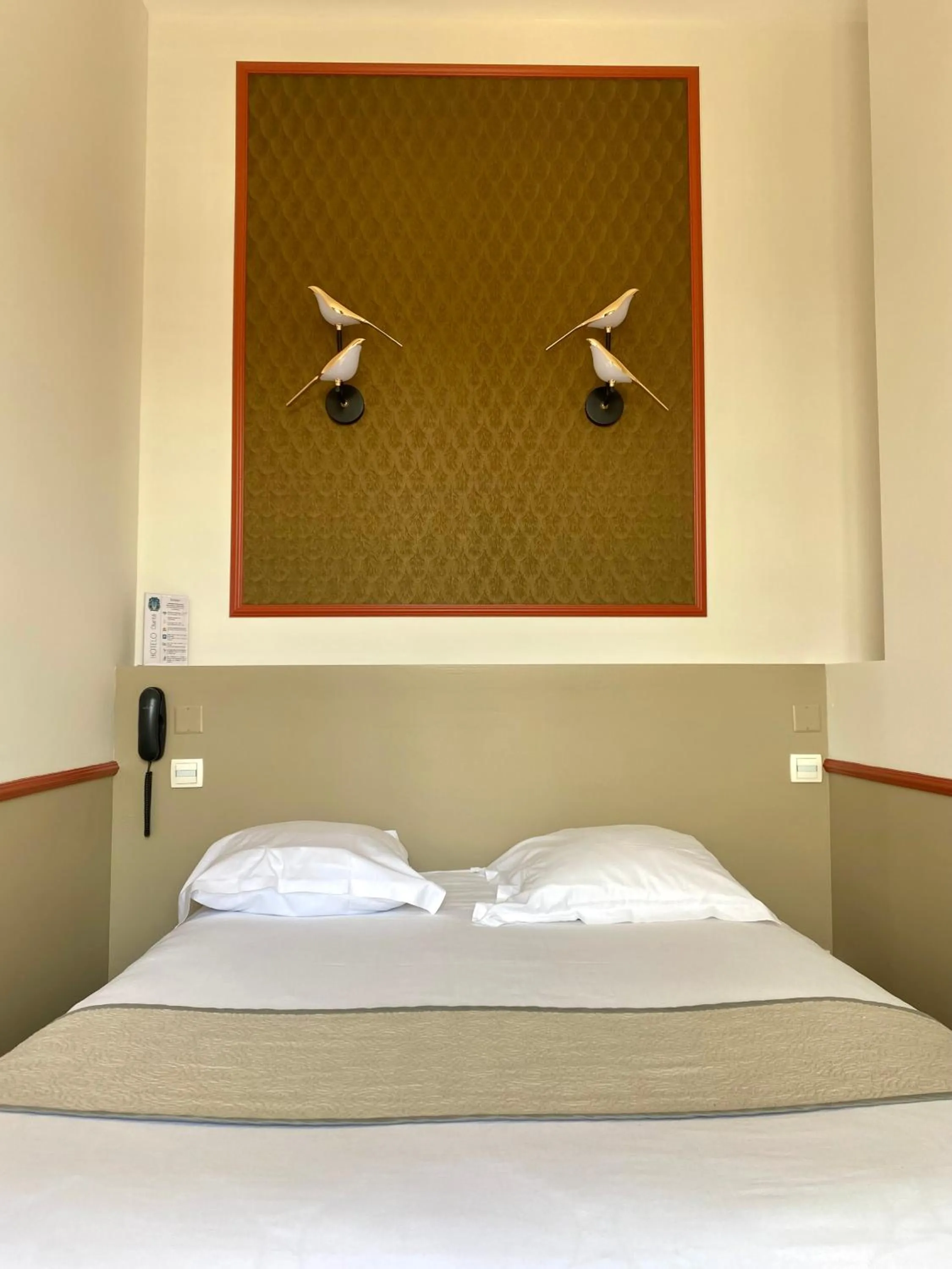 Bed in Hotelo Lyon Charité