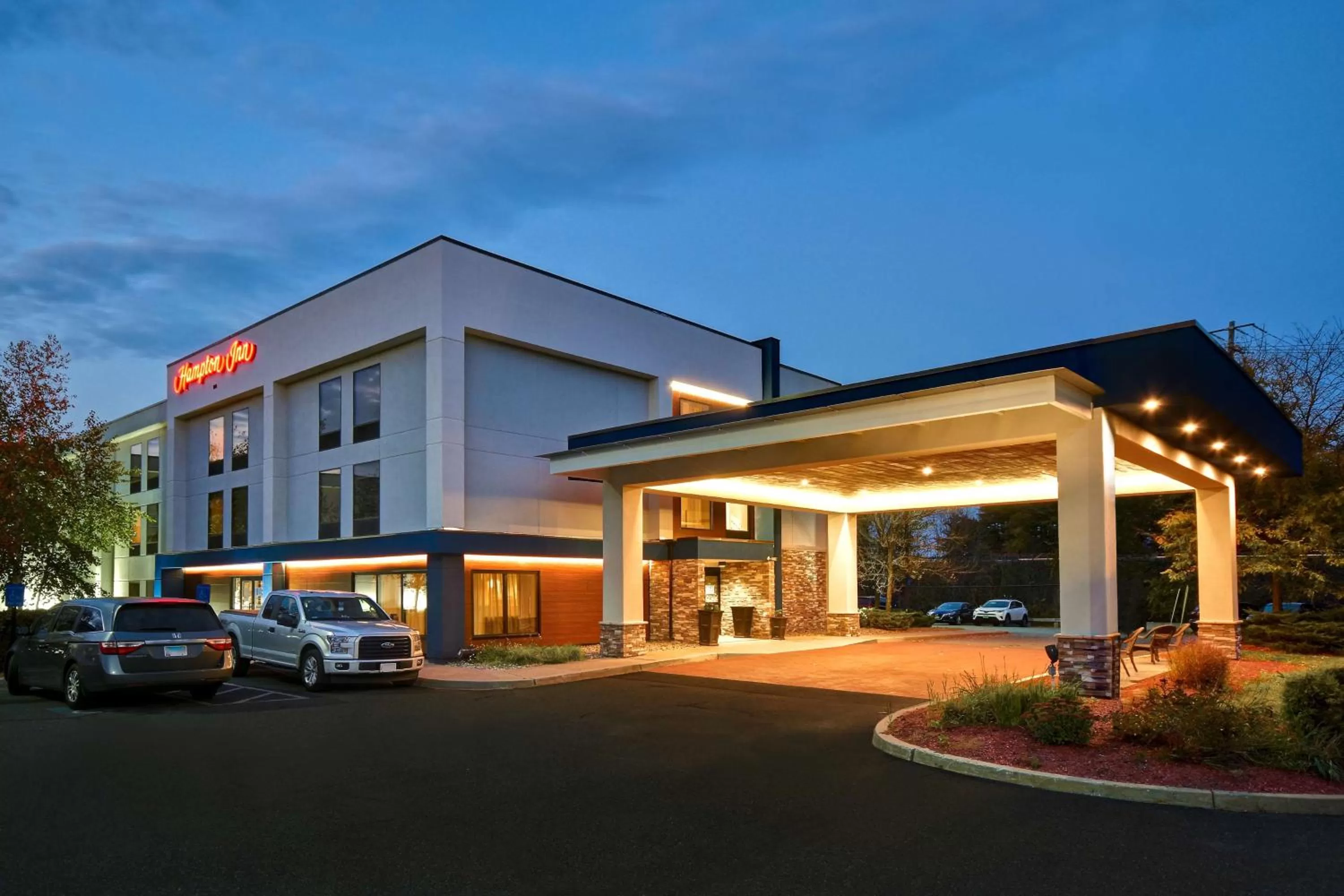 Property building in Hampton Inn White River Junction