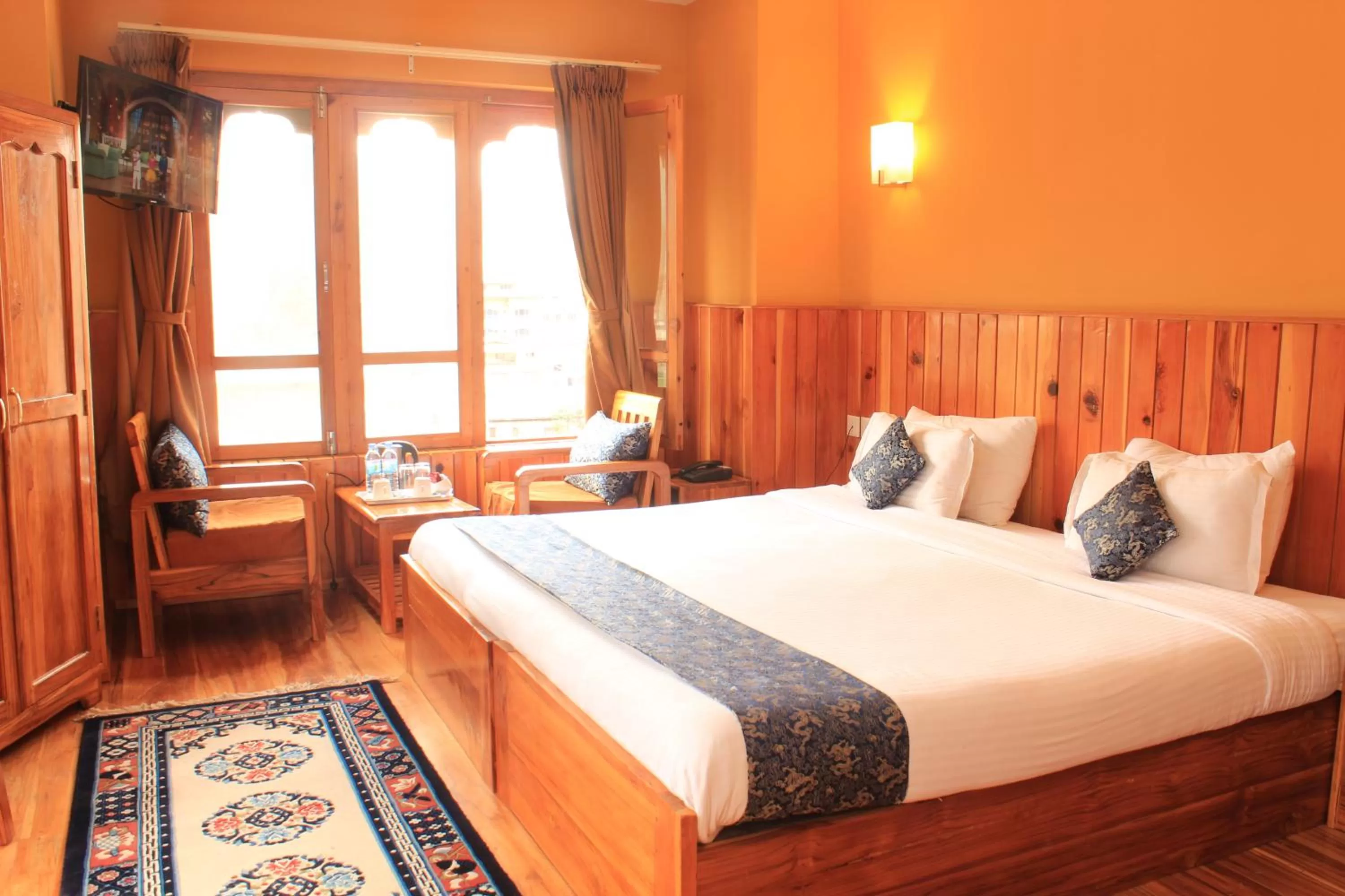 Bed in Hotel Khamsum