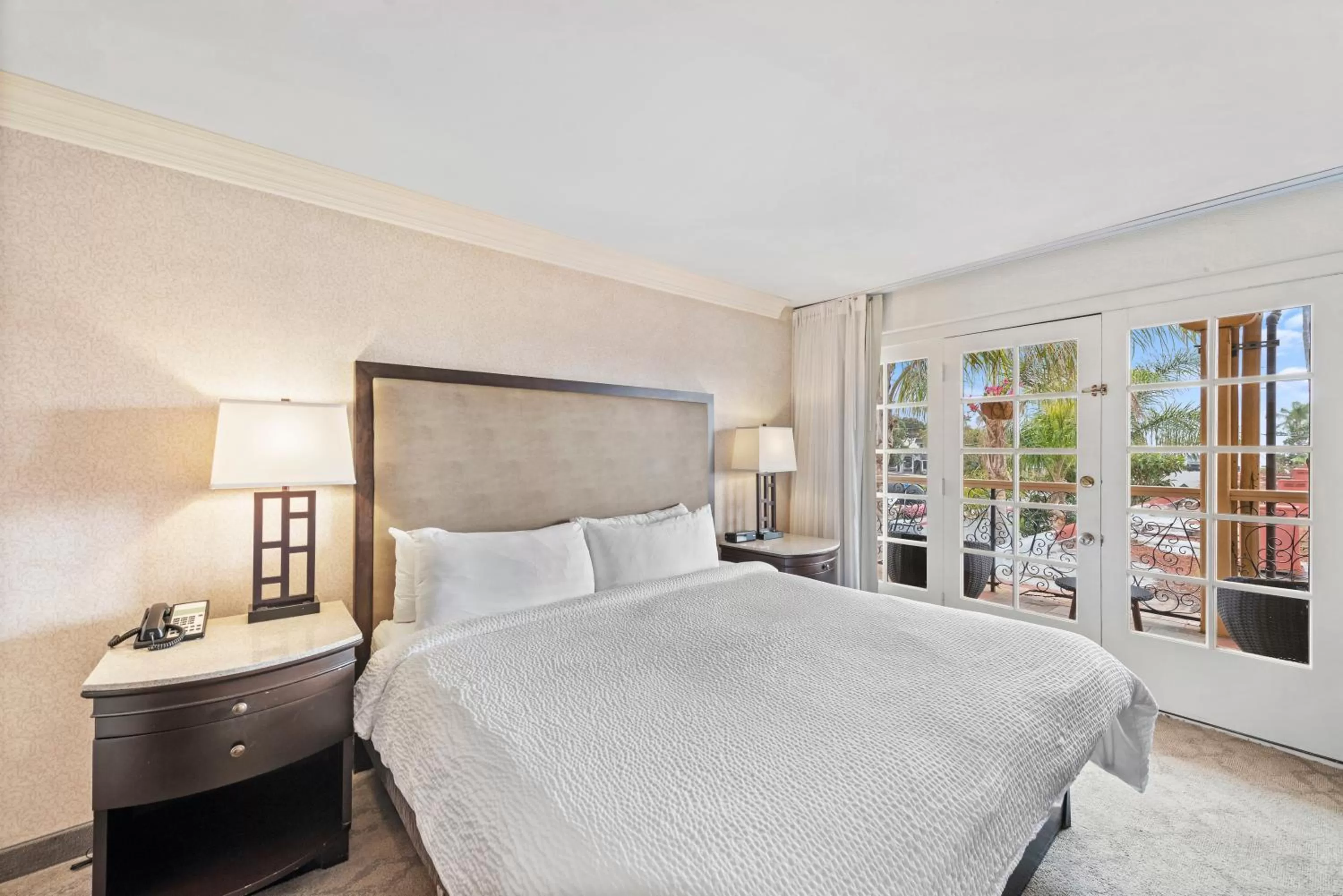 Bed in 14 West Hotel Laguna Beach