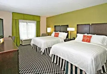 Queen Room with Two Queen Beds in Fairfield Inn Suites Elkin Jonesville Queen Room with Two Queen Beds in Fairfield Inn Suites Elkin Jonesville