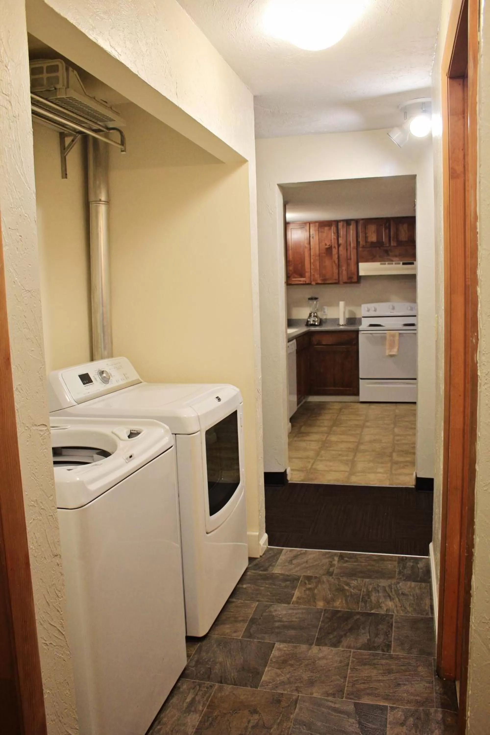 laundry in Bowen Motel