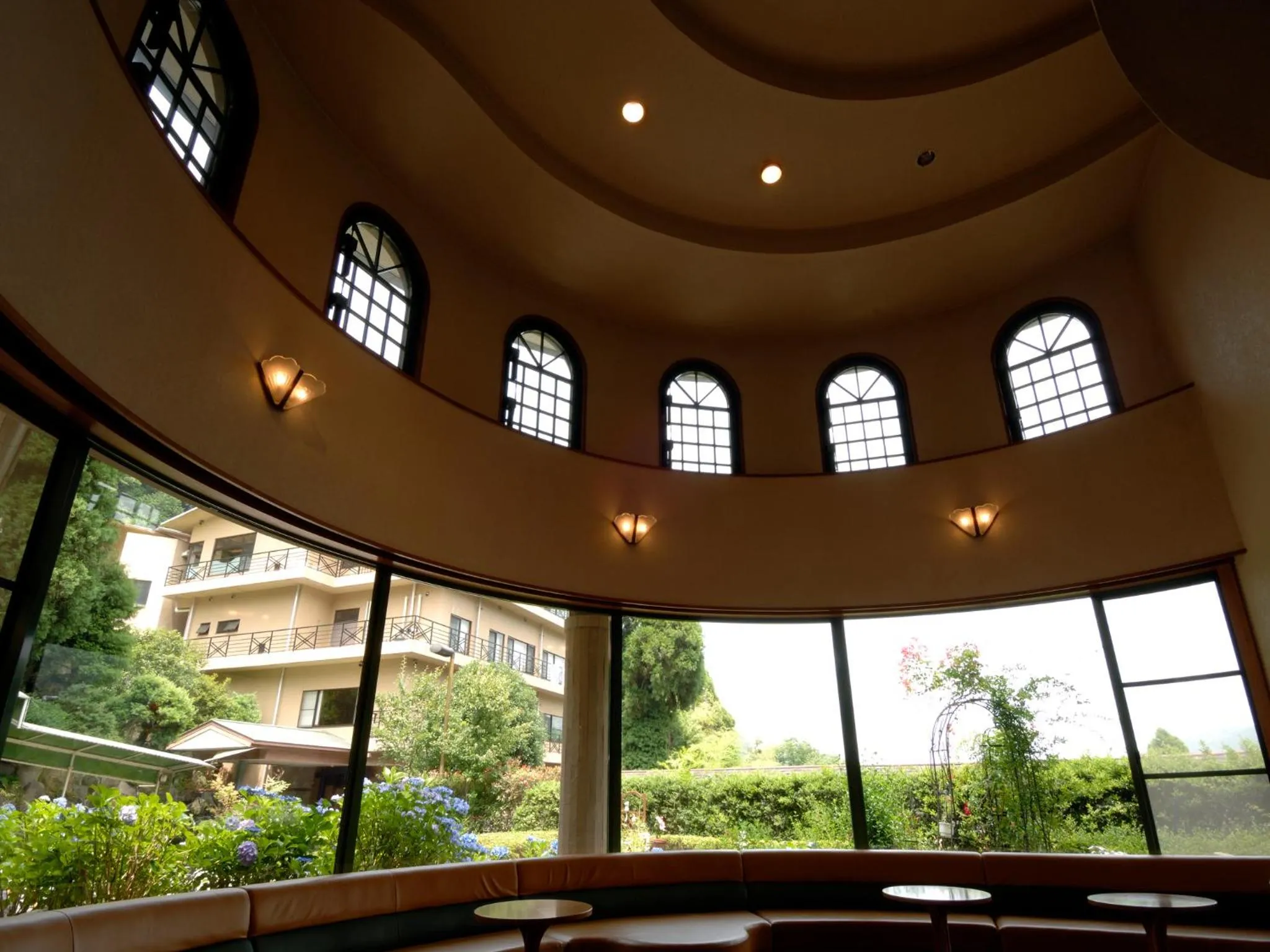 Communal lounge/ TV room in Hakonenomori Okada