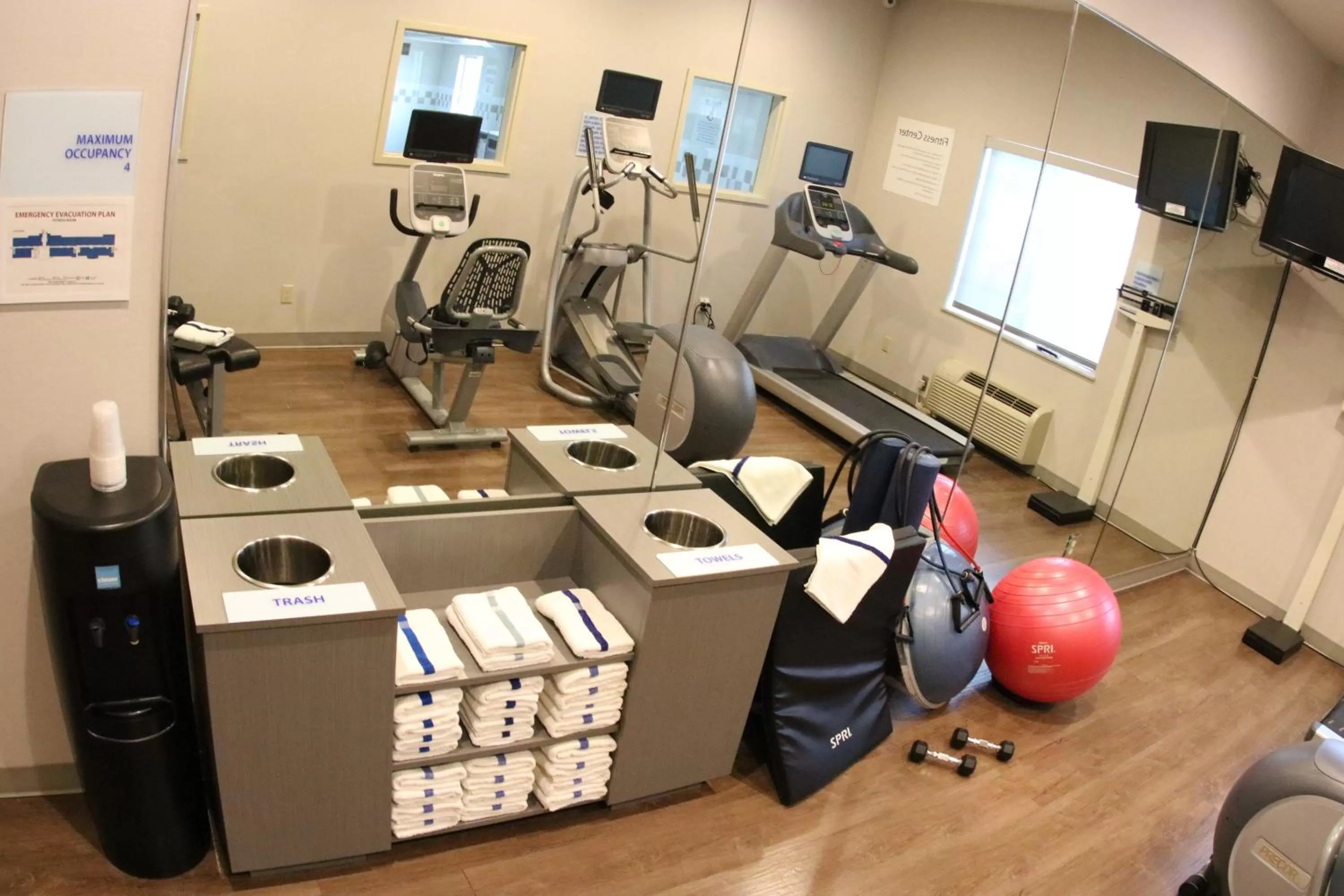 Spa and wellness centre/facilities in Holiday Inn Express & Suites Cheney by IHG