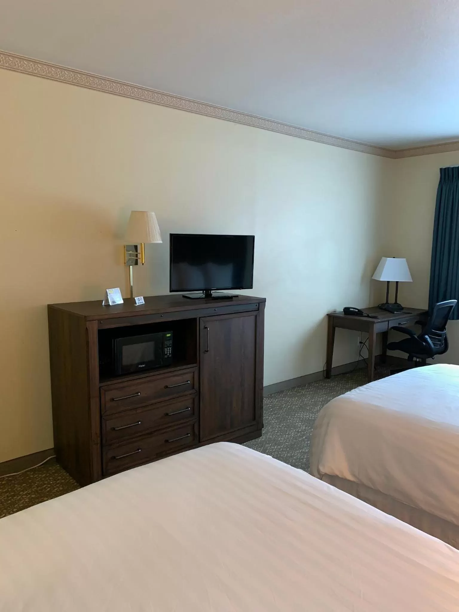 Bed in Yellowstone Lodge