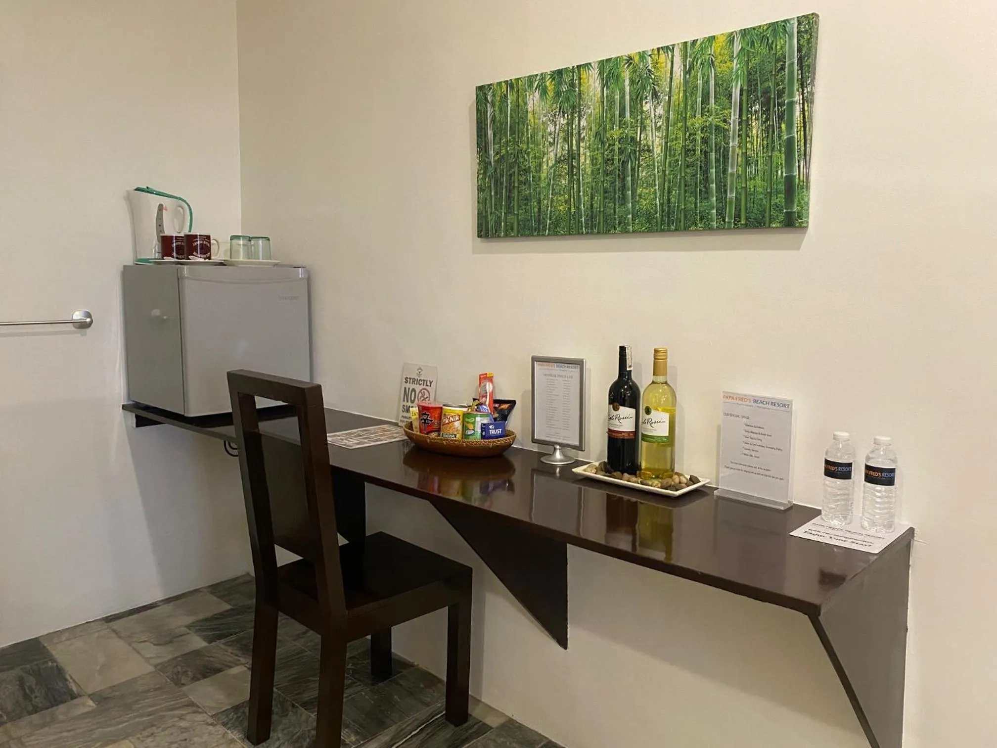 oven in Papa Freds Beach Resort