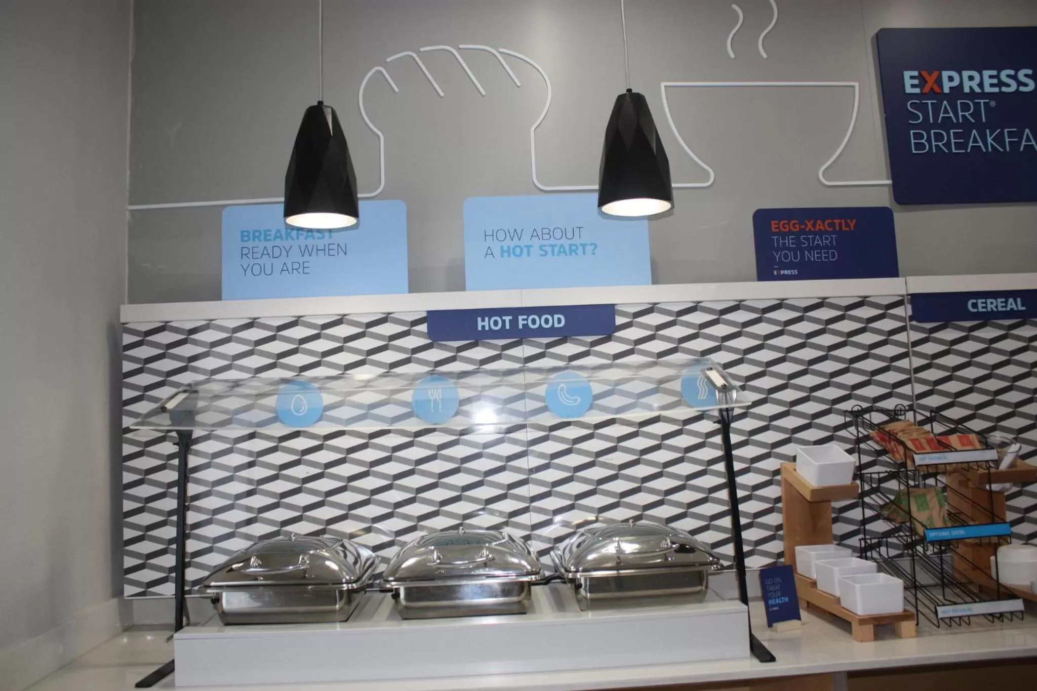 Breakfast in Holiday Inn Express Hotel & Suites Shamrock North by IHG