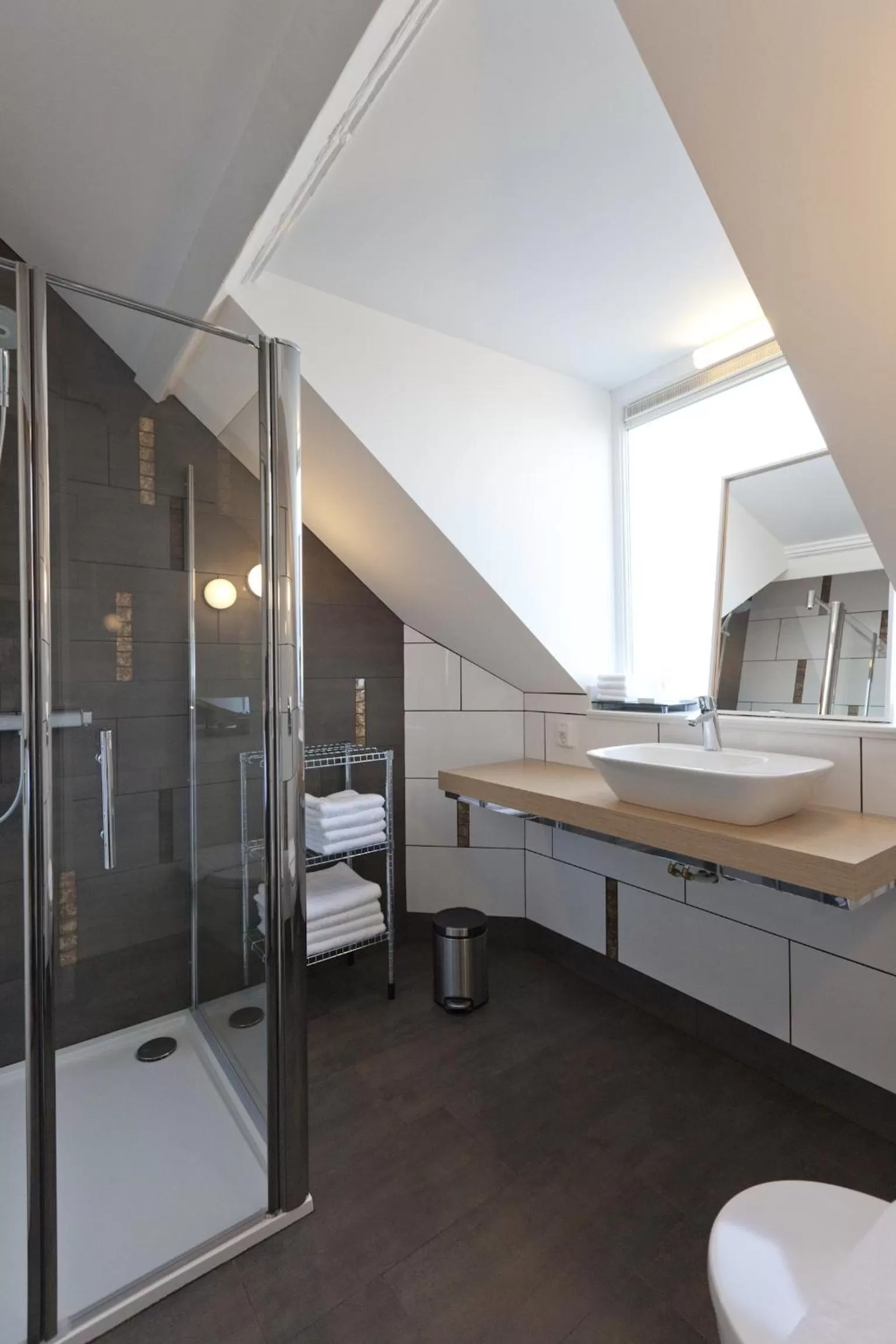 Decorative detail in Hotel Sleep-Inn Box 5