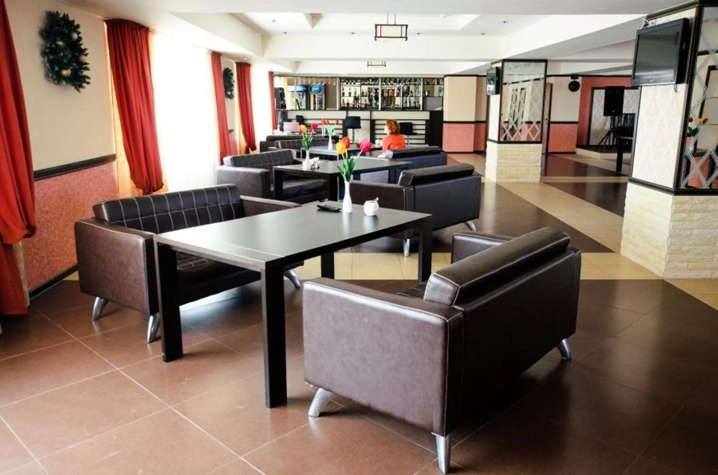 Restaurant/places to eat in Hotel Zumrat