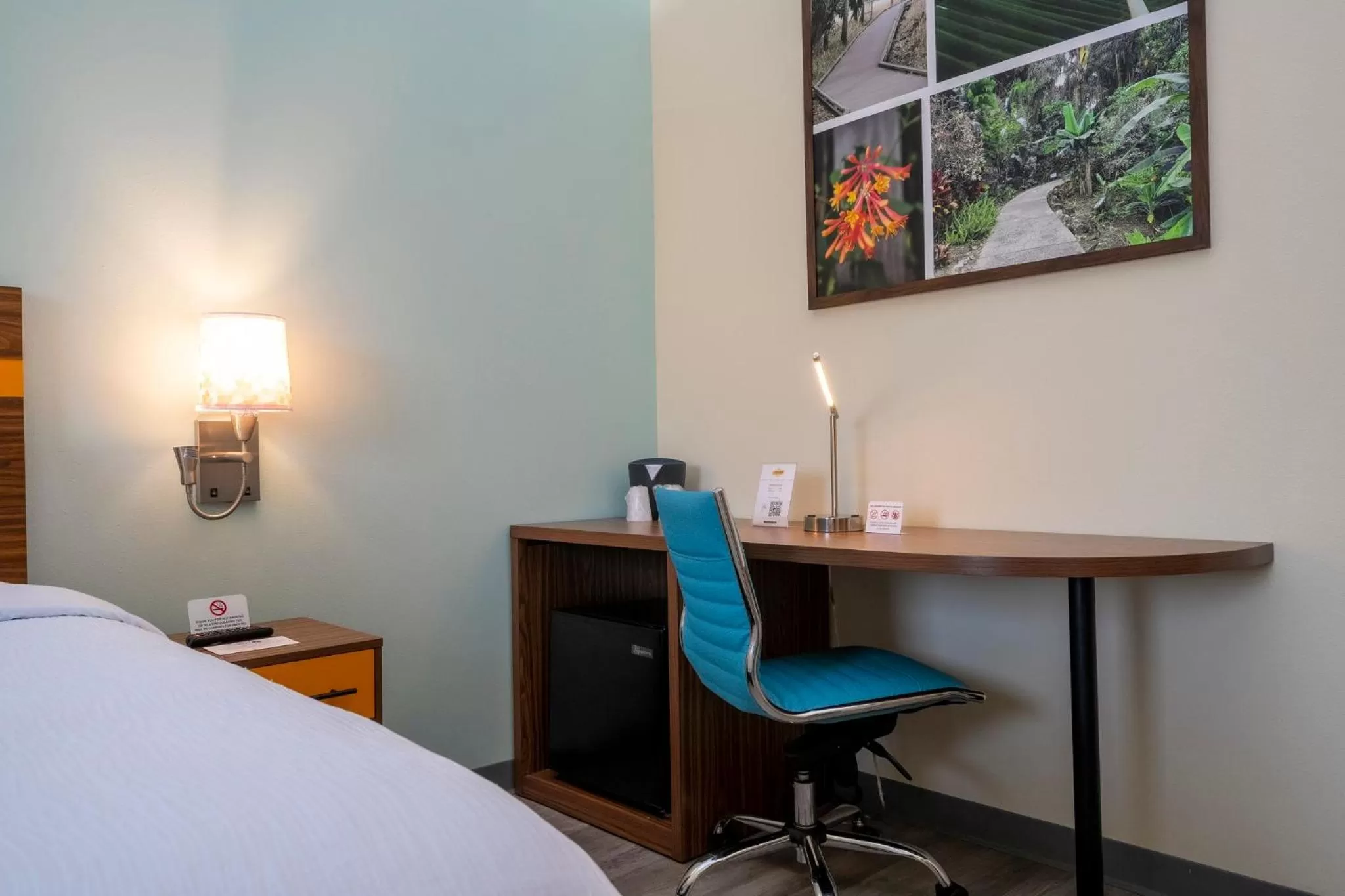 Bedroom, Bed in SPOT X Hotel Orlando Intl Dr by The Red Collection