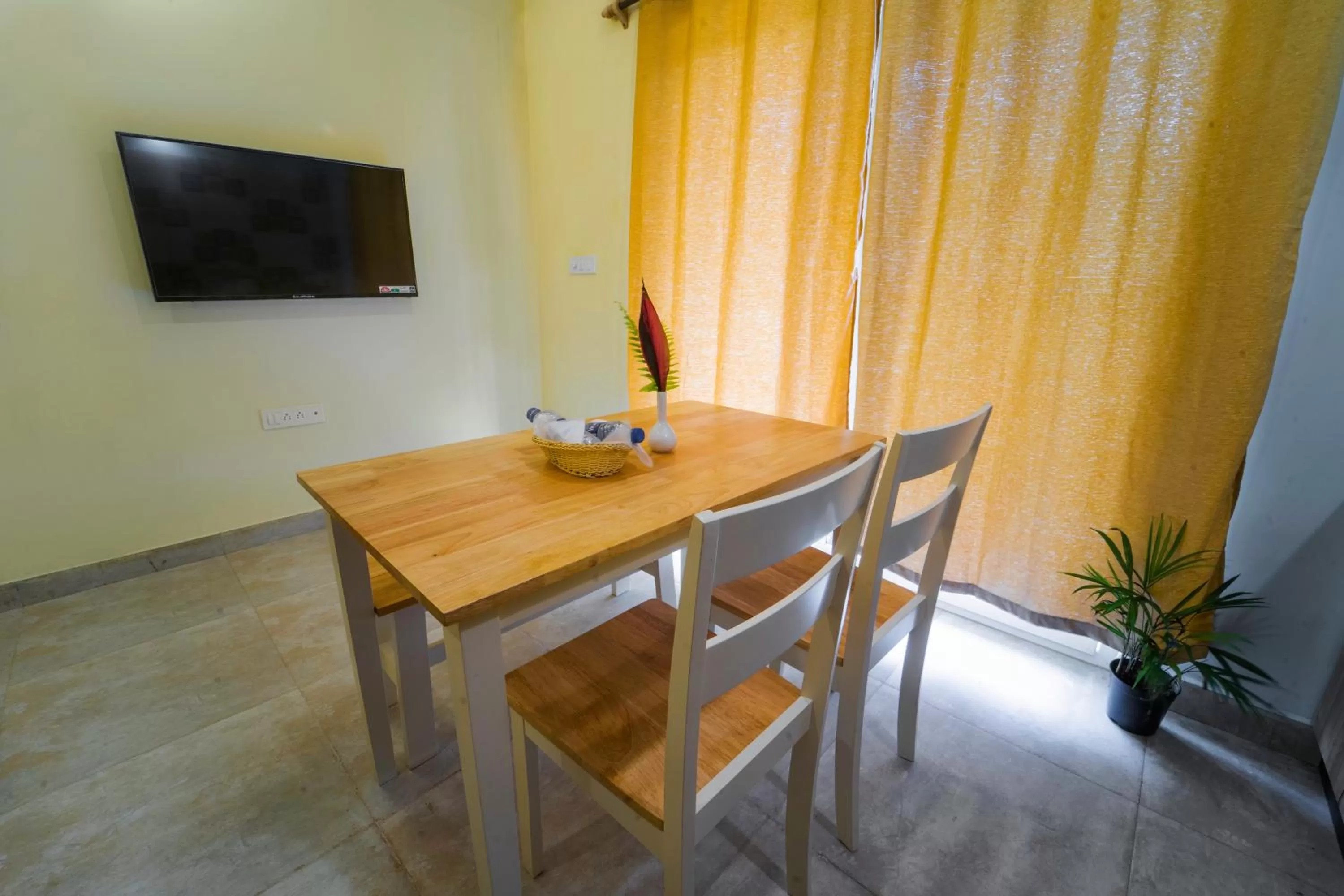 TV and multimedia in Mariners Bay Suites