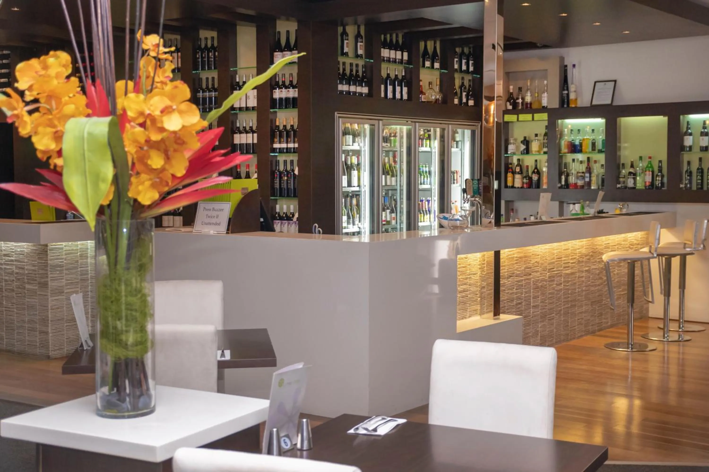 Restaurant/places to eat in Dog Rock Motel