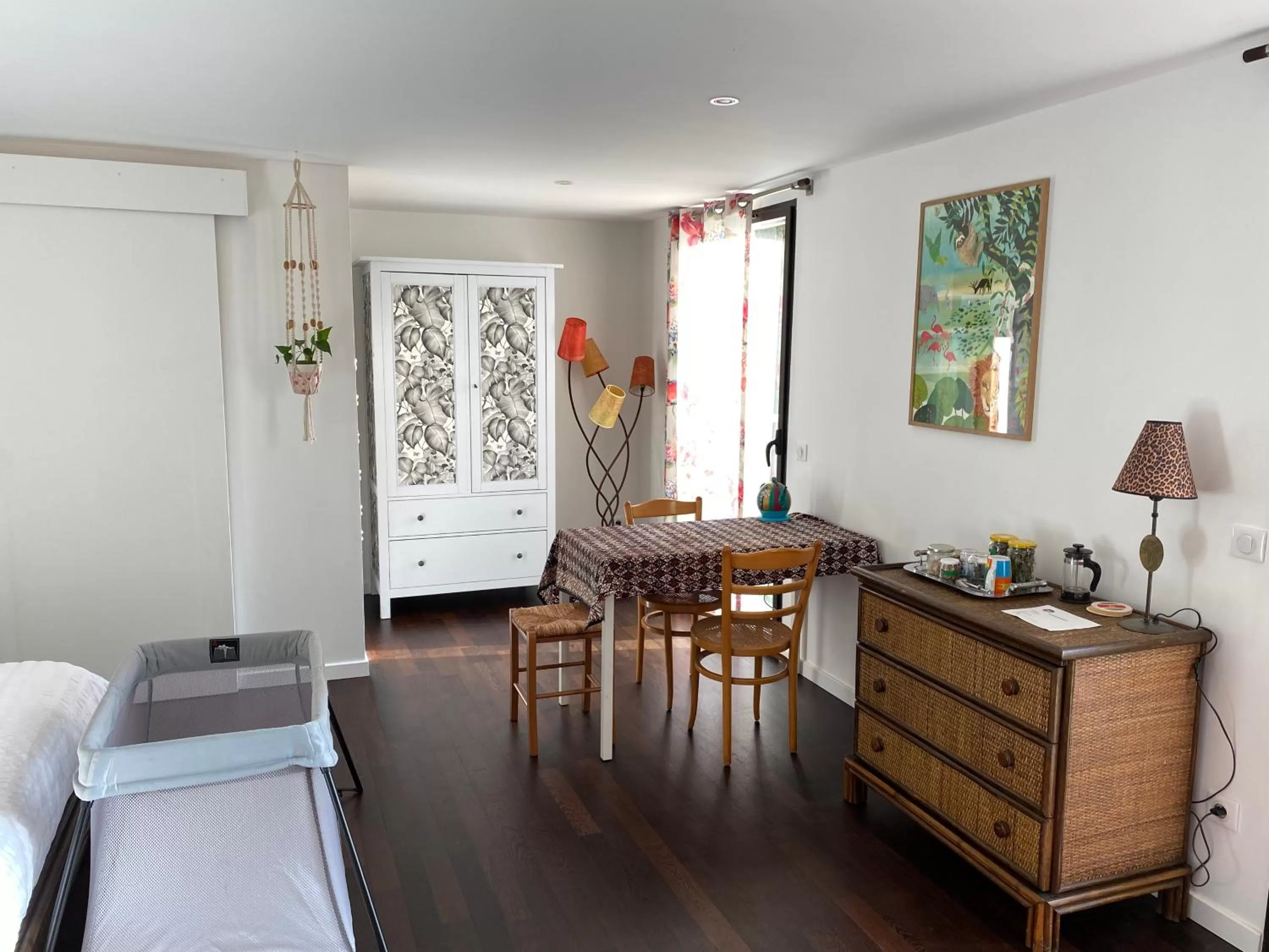 Bedroom, Dining Area in Les Cabanons
