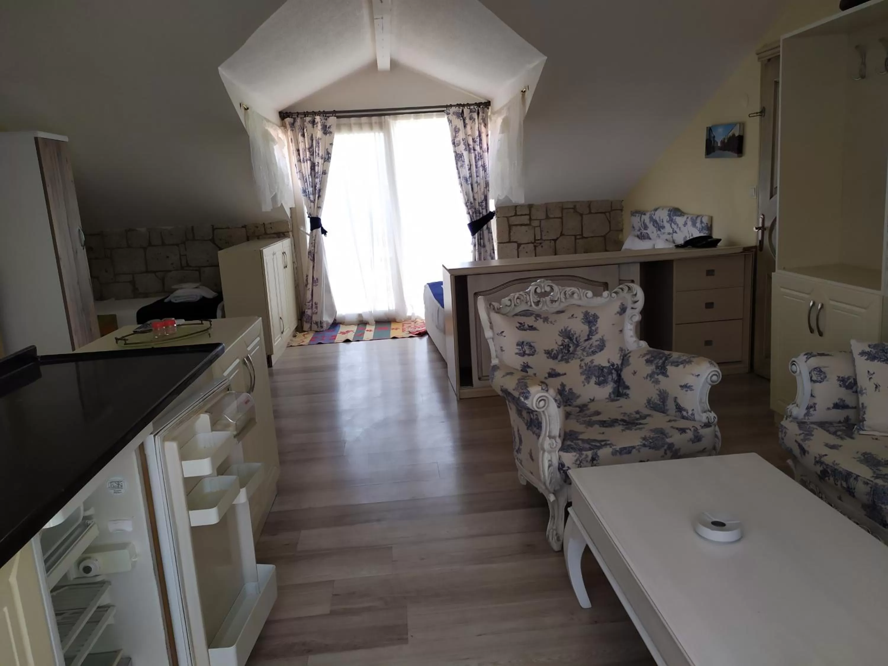 Kitchen/Kitchenette in Dolina Hotel