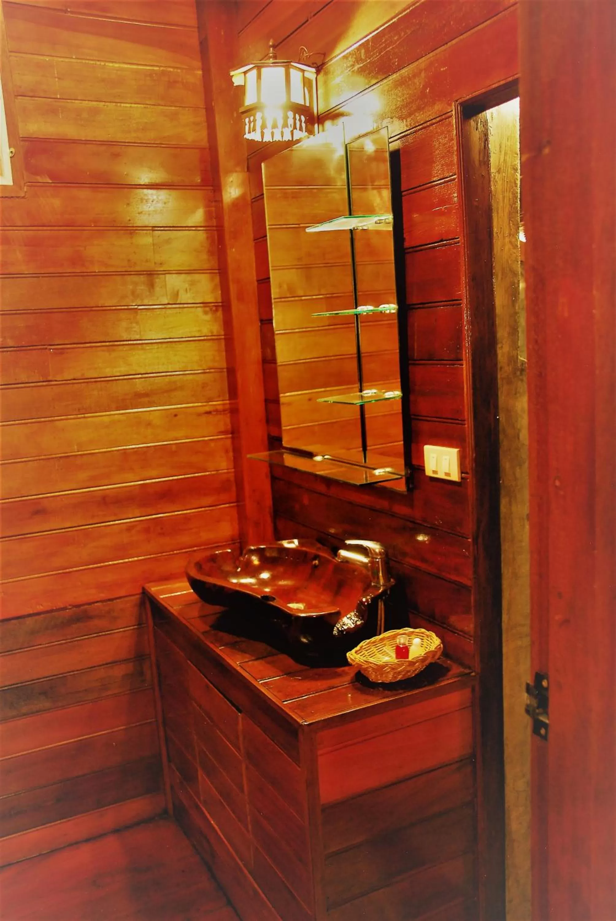 Bathroom in Cozy Garden Resort