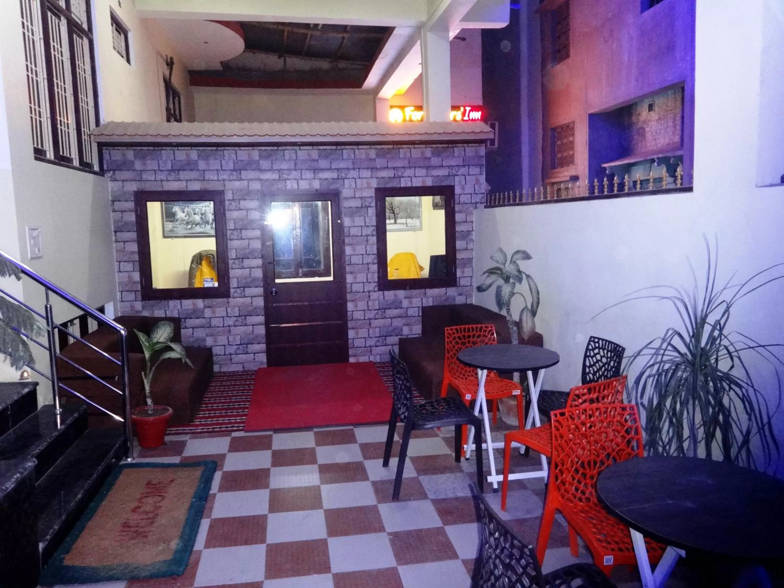 Lobby or reception in Foreigners Inn