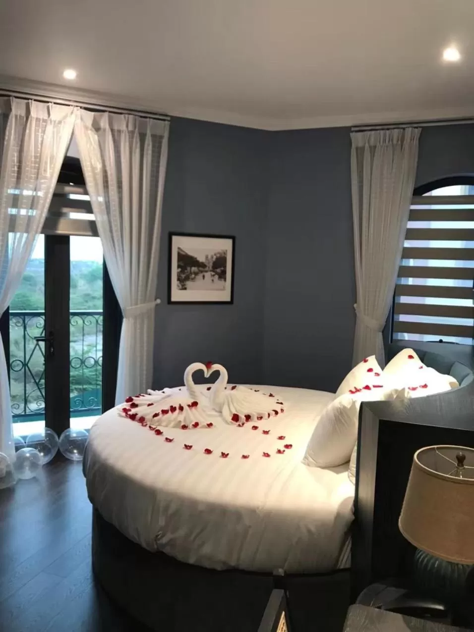 Bed in The Secret HaLong