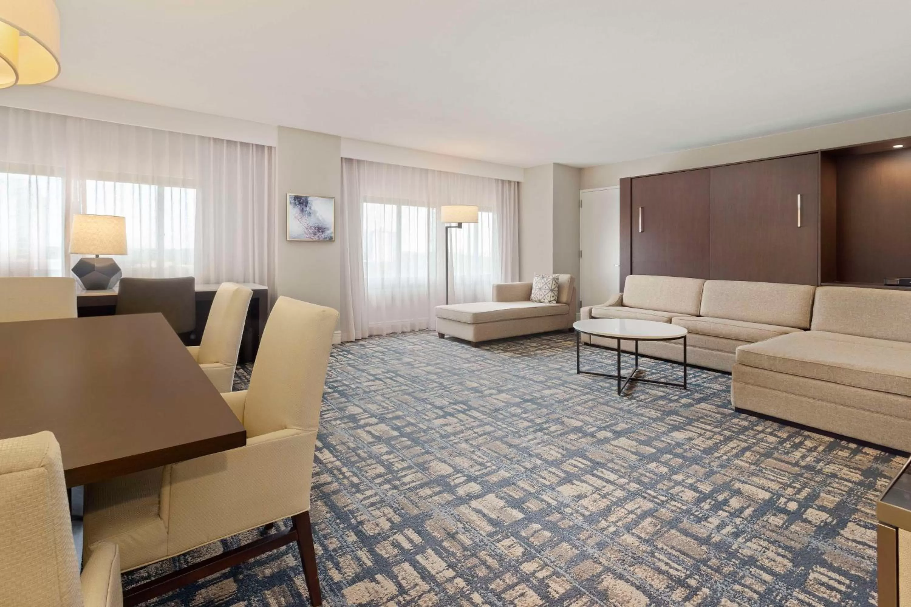 Living room in Hilton Orlando Lake Buena Vista - Disney Springs™ Area