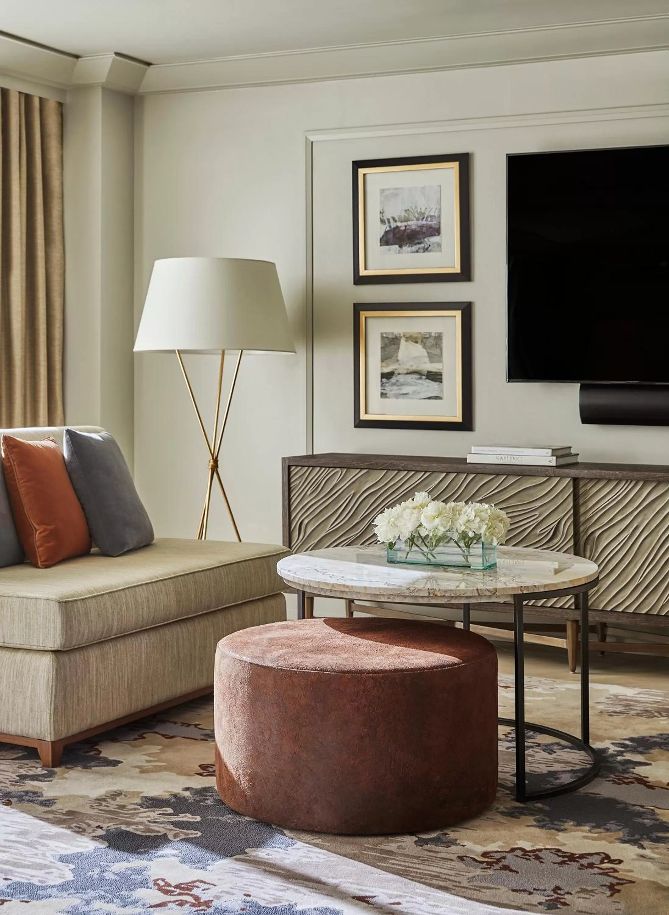 Living room in Four Seasons Hotel Austin