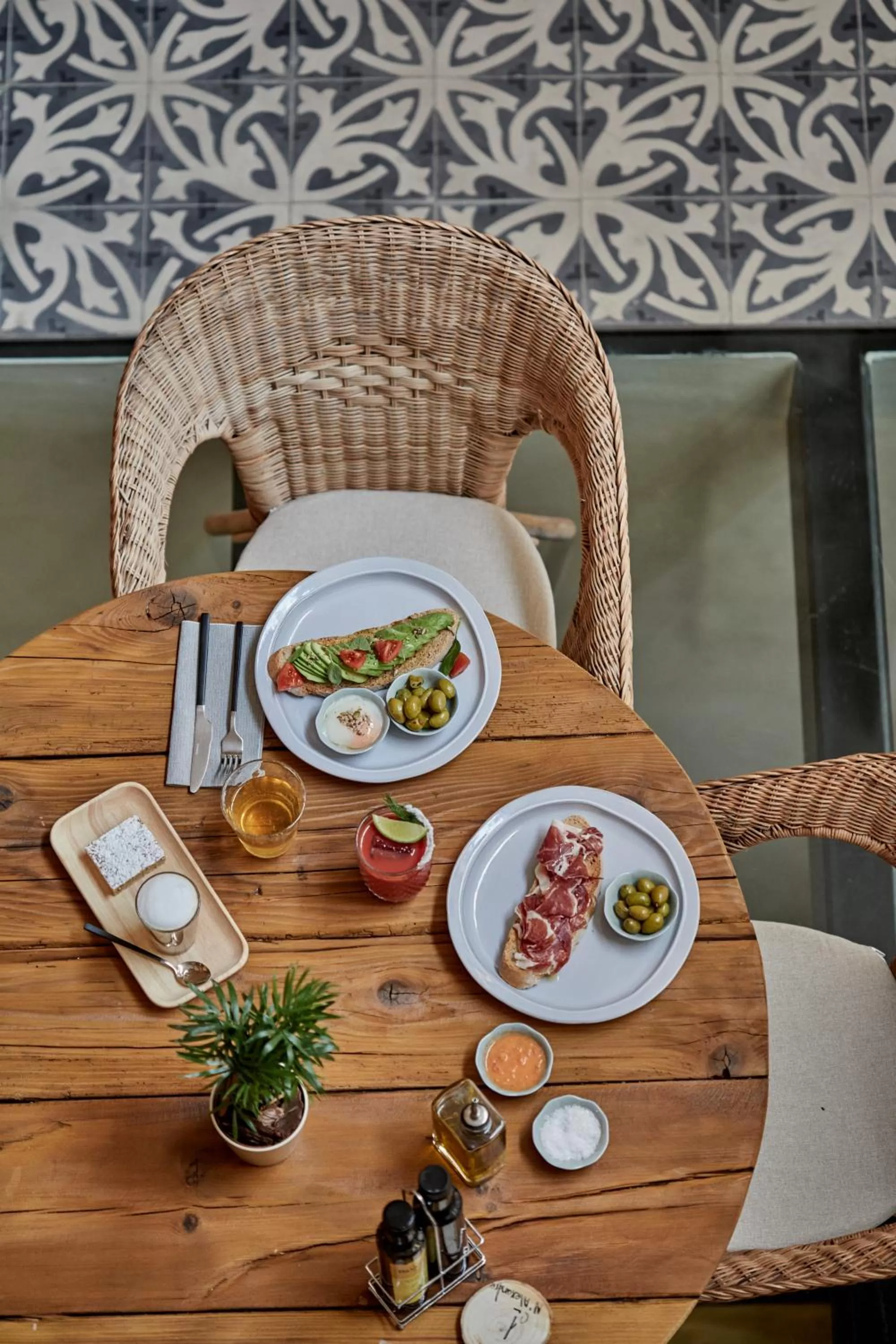 Food and drinks in Ca n'Alexandre - Adults Only