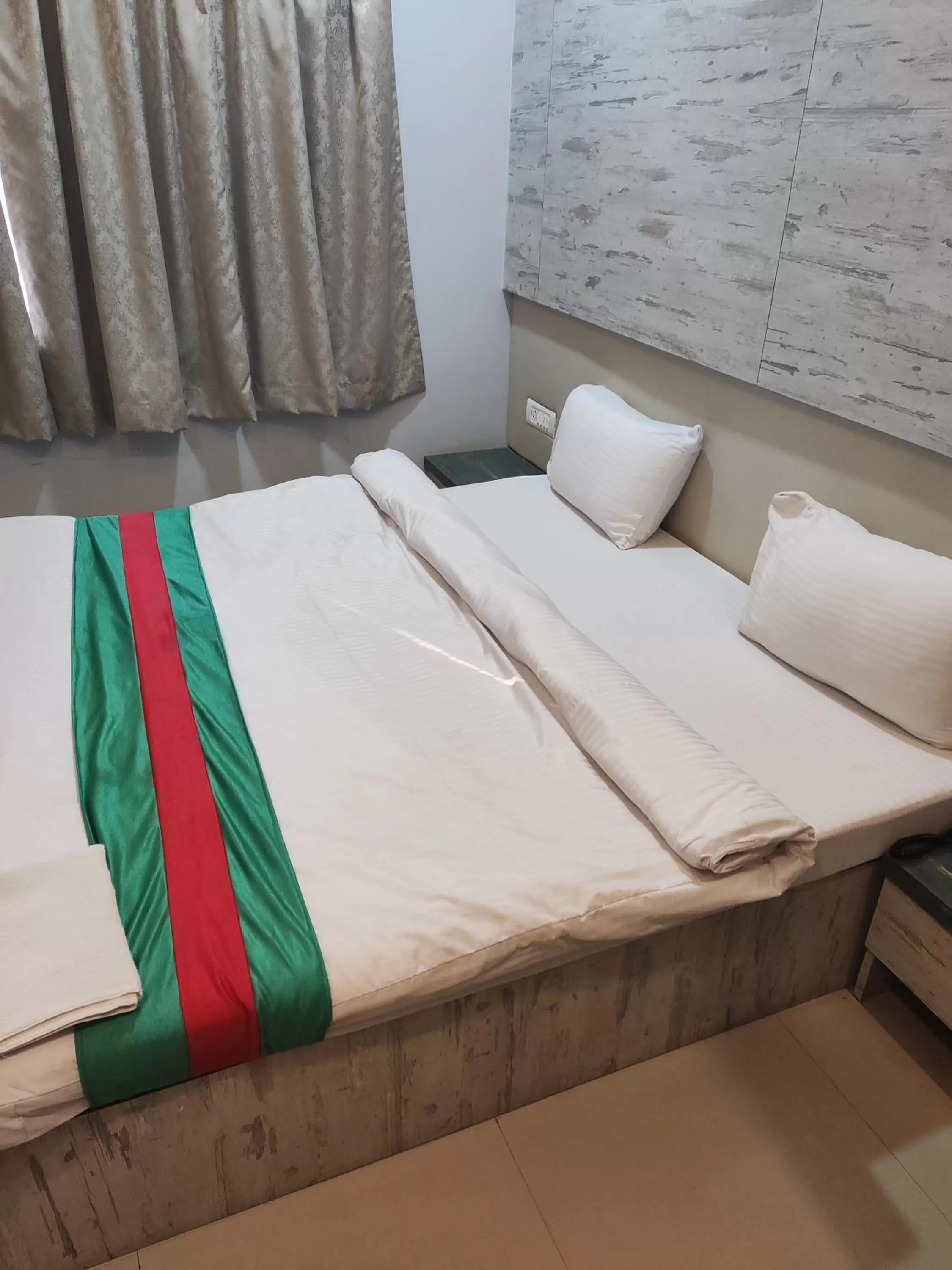 Bedroom, Bed in Hotel Green Apple