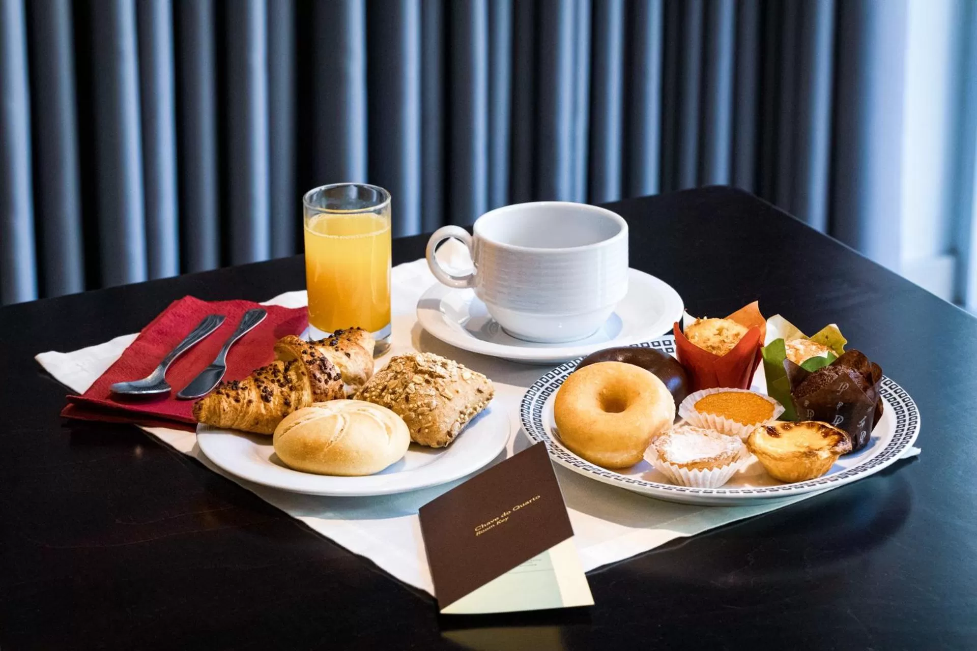 Breakfast in Hotel Aveiro Center by Alboi Group