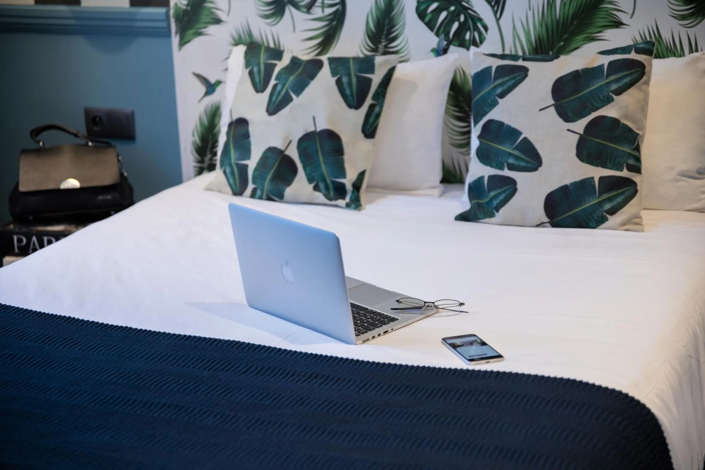 Bed in Hôtel du Théâtre by Patrick Hayat