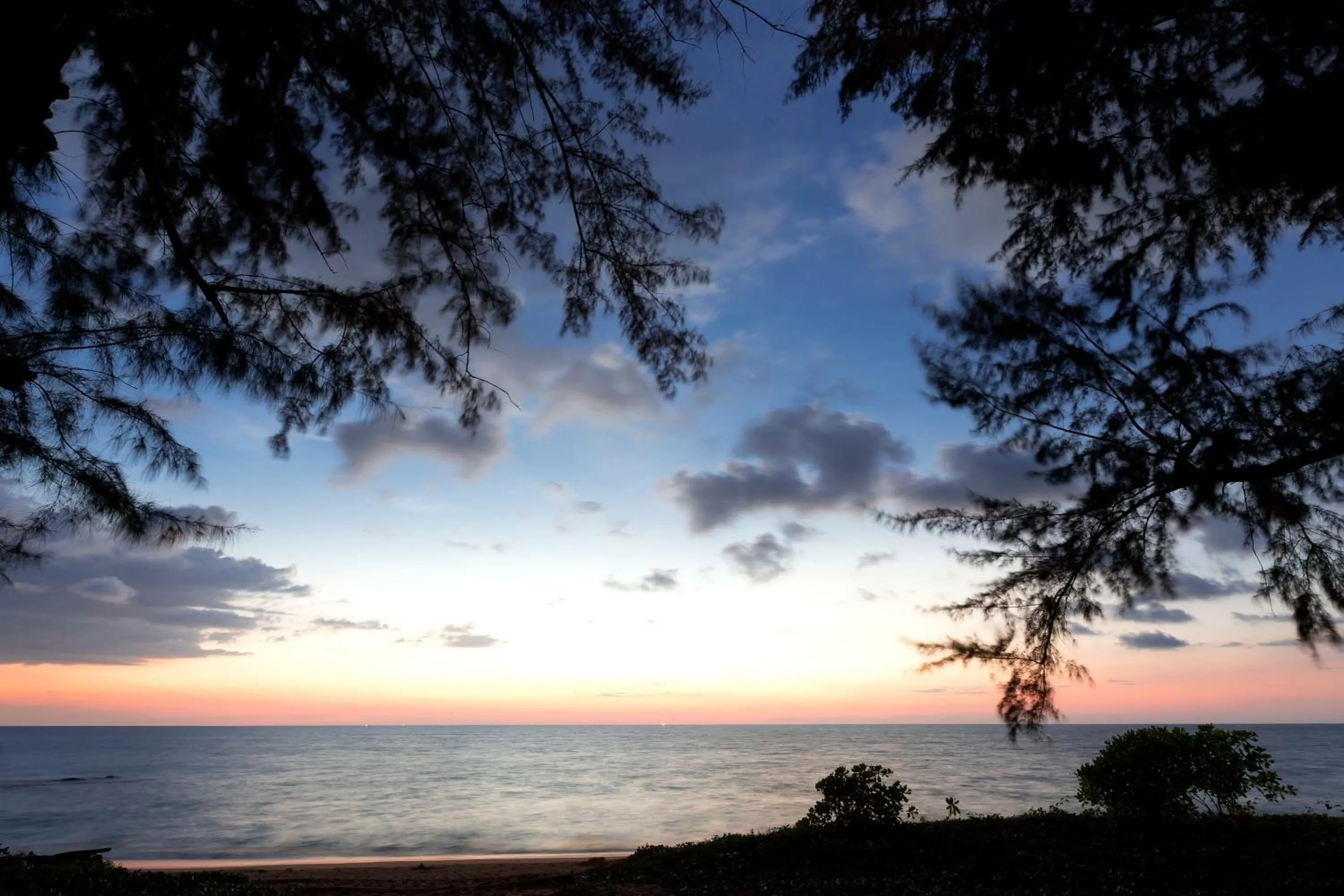 Beach in X10 Khaolak Resort