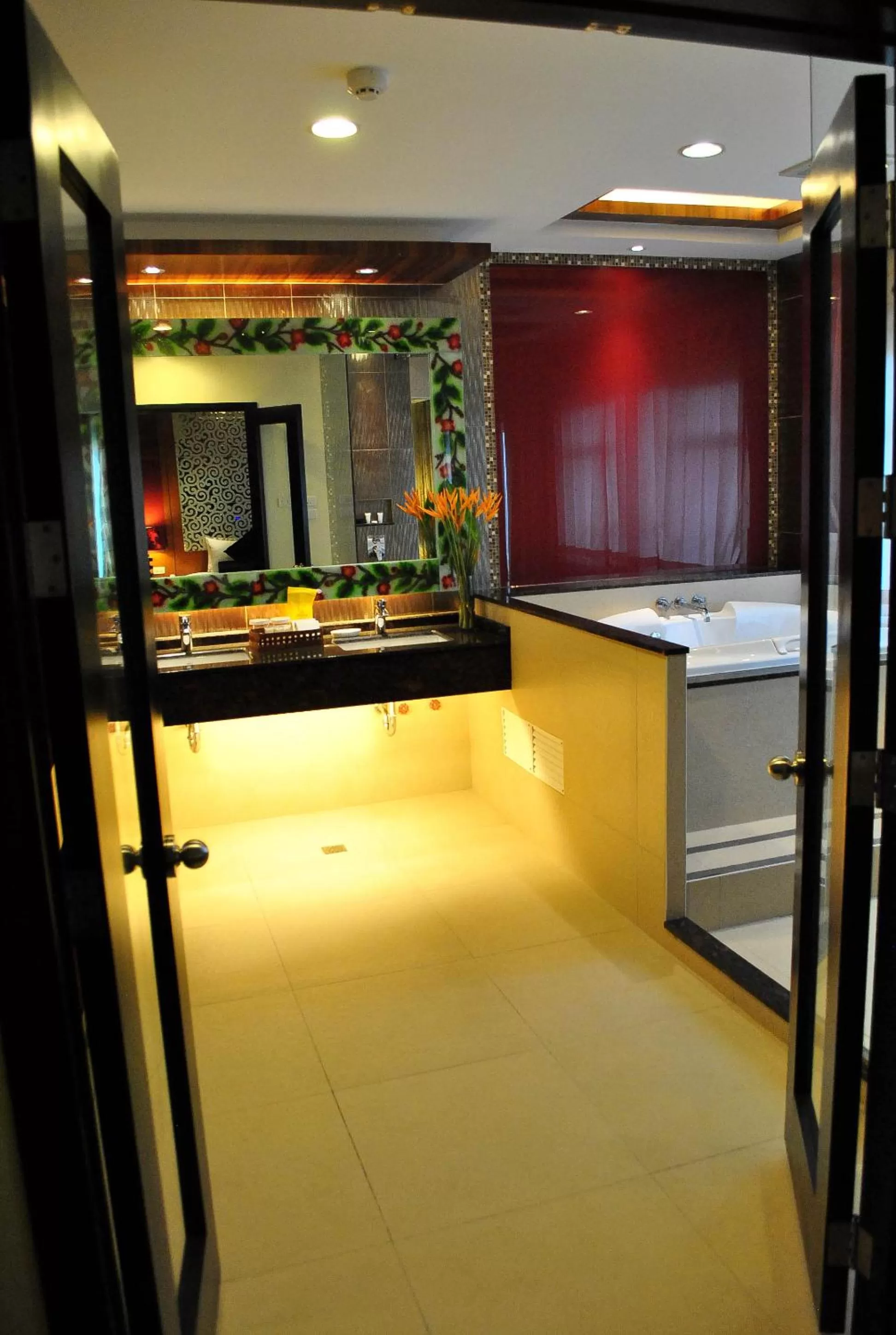 Bathroom in Hotel Elizabeth Cebu