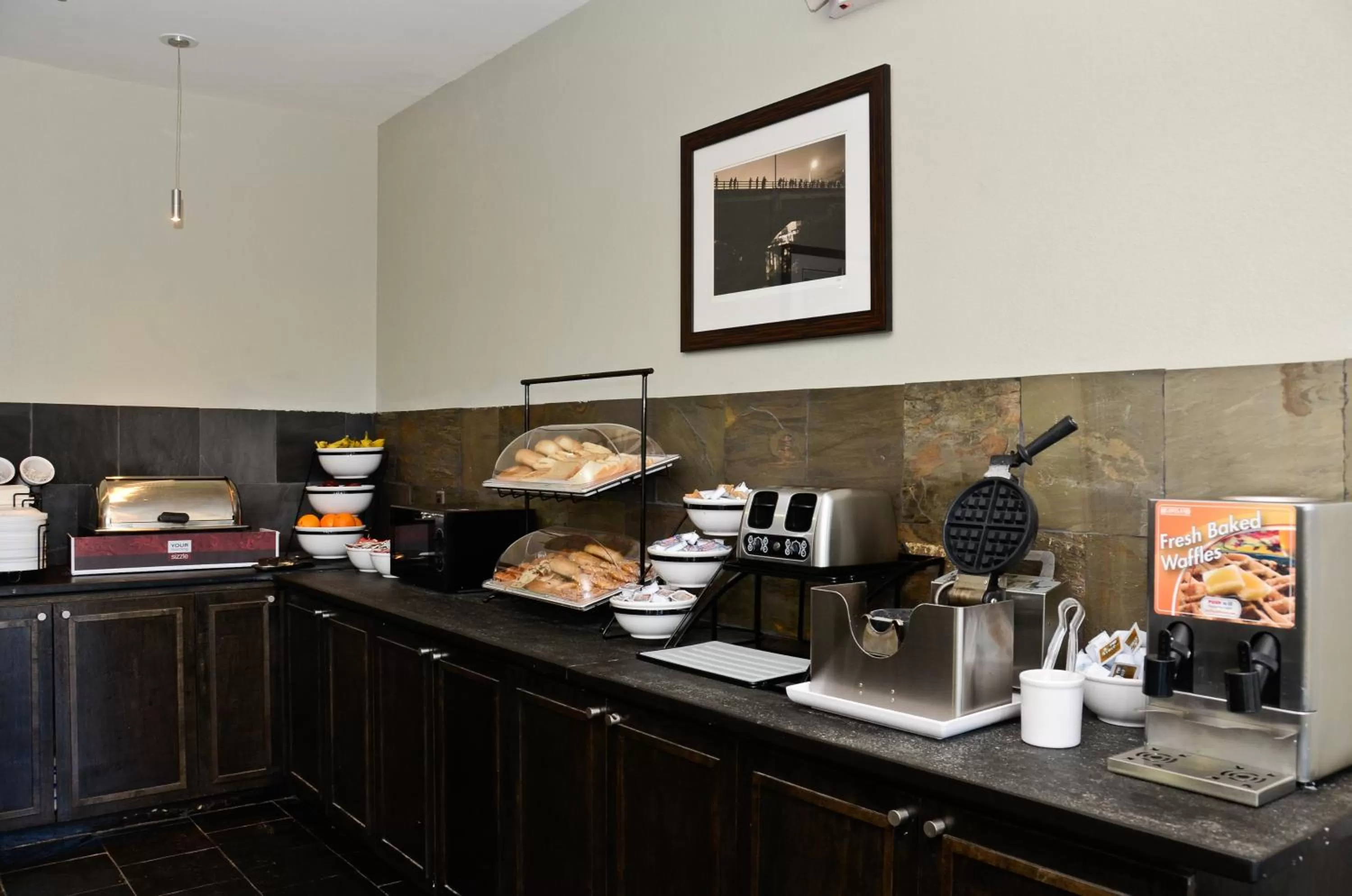 Kitchen or kitchenette in Baymont by Wyndham Columbus