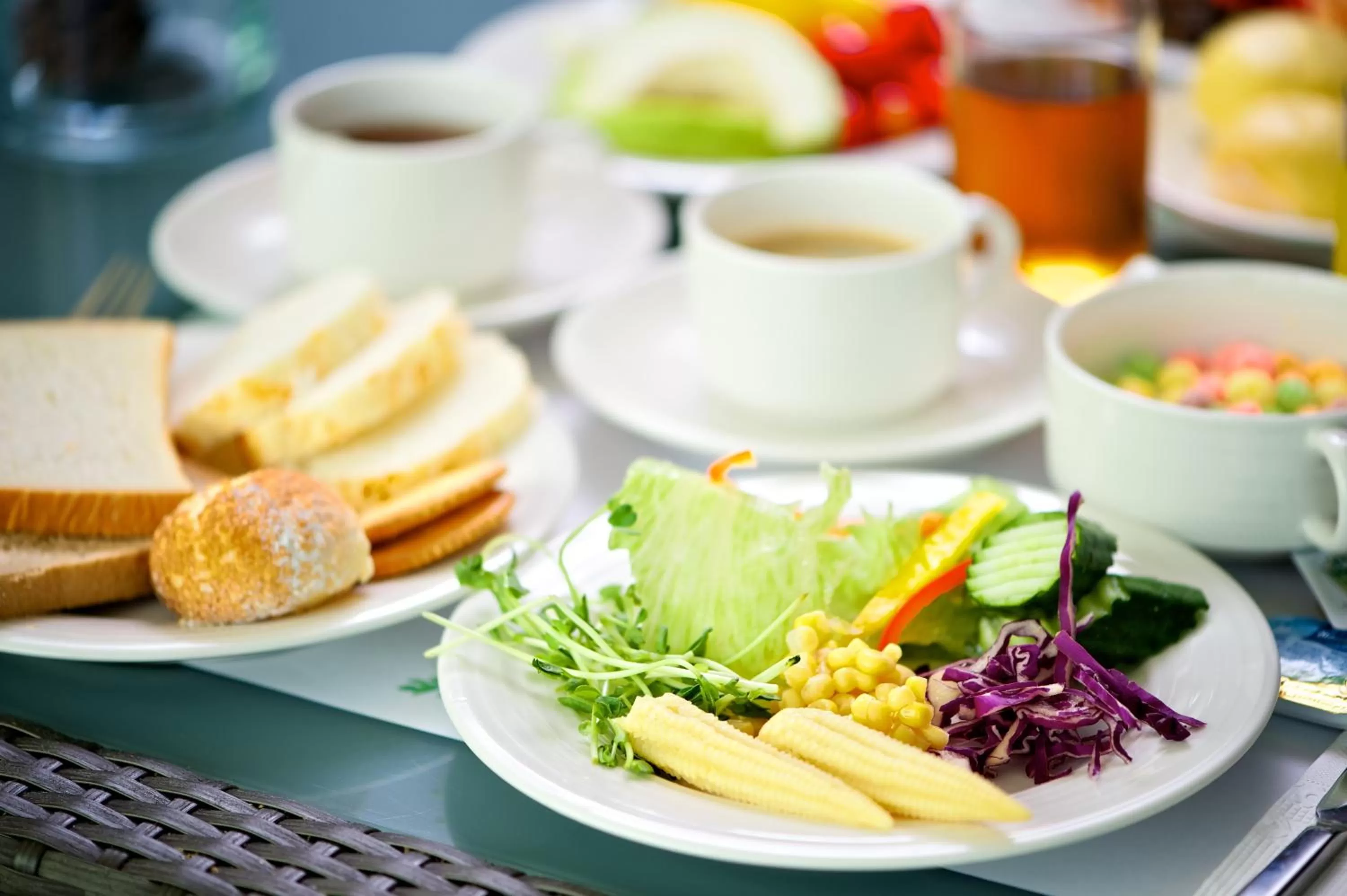 Buffet breakfast in FX Hotel Tainan