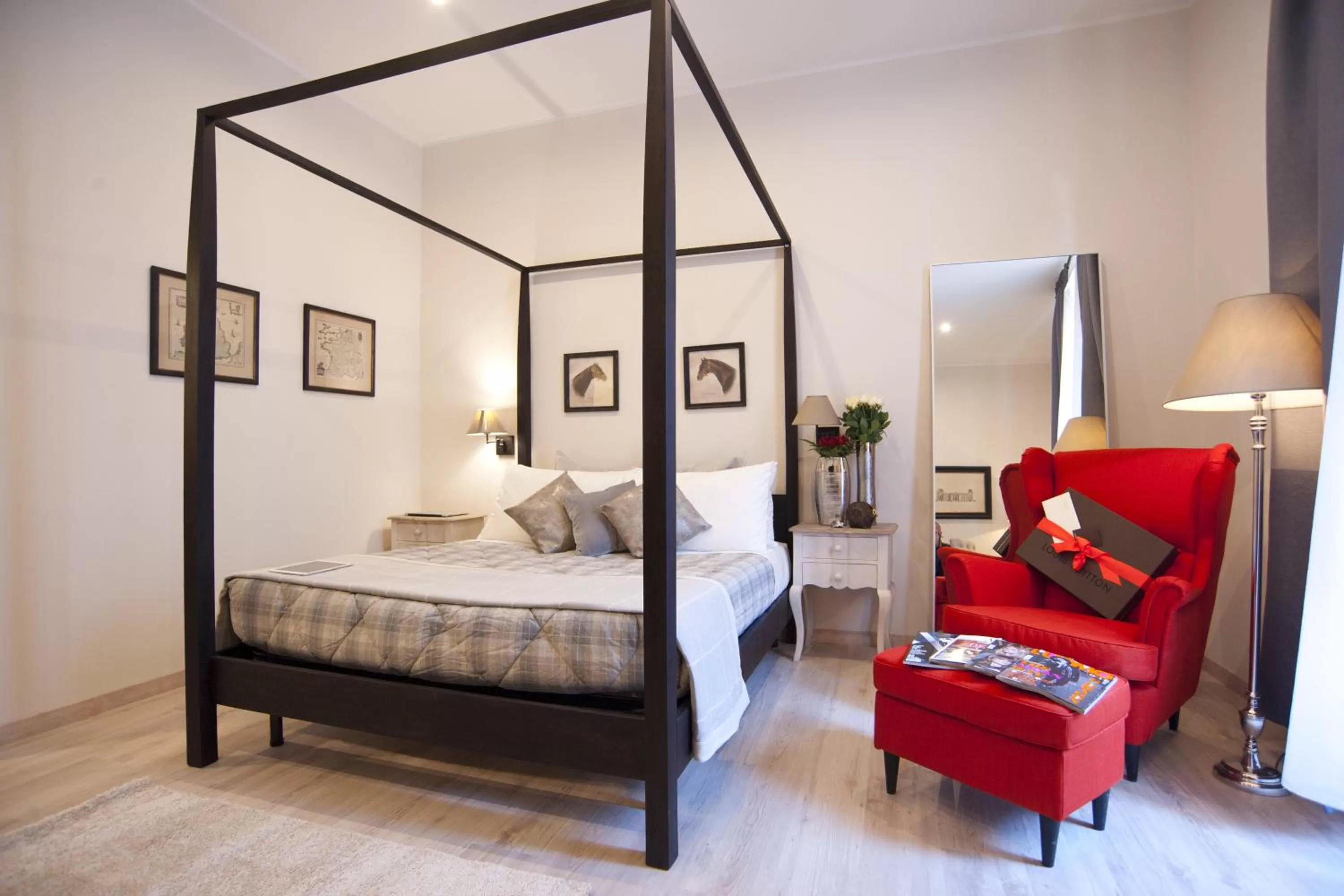 Day, Bed in Town House 62