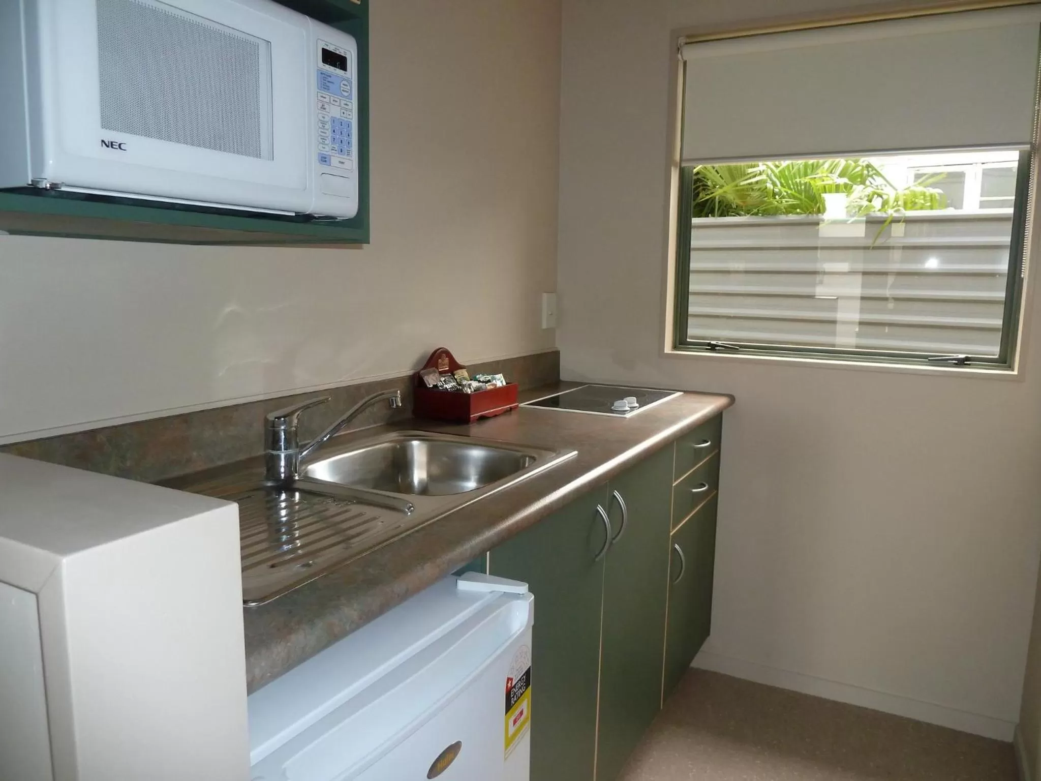 Day in Portmans Motor Lodge