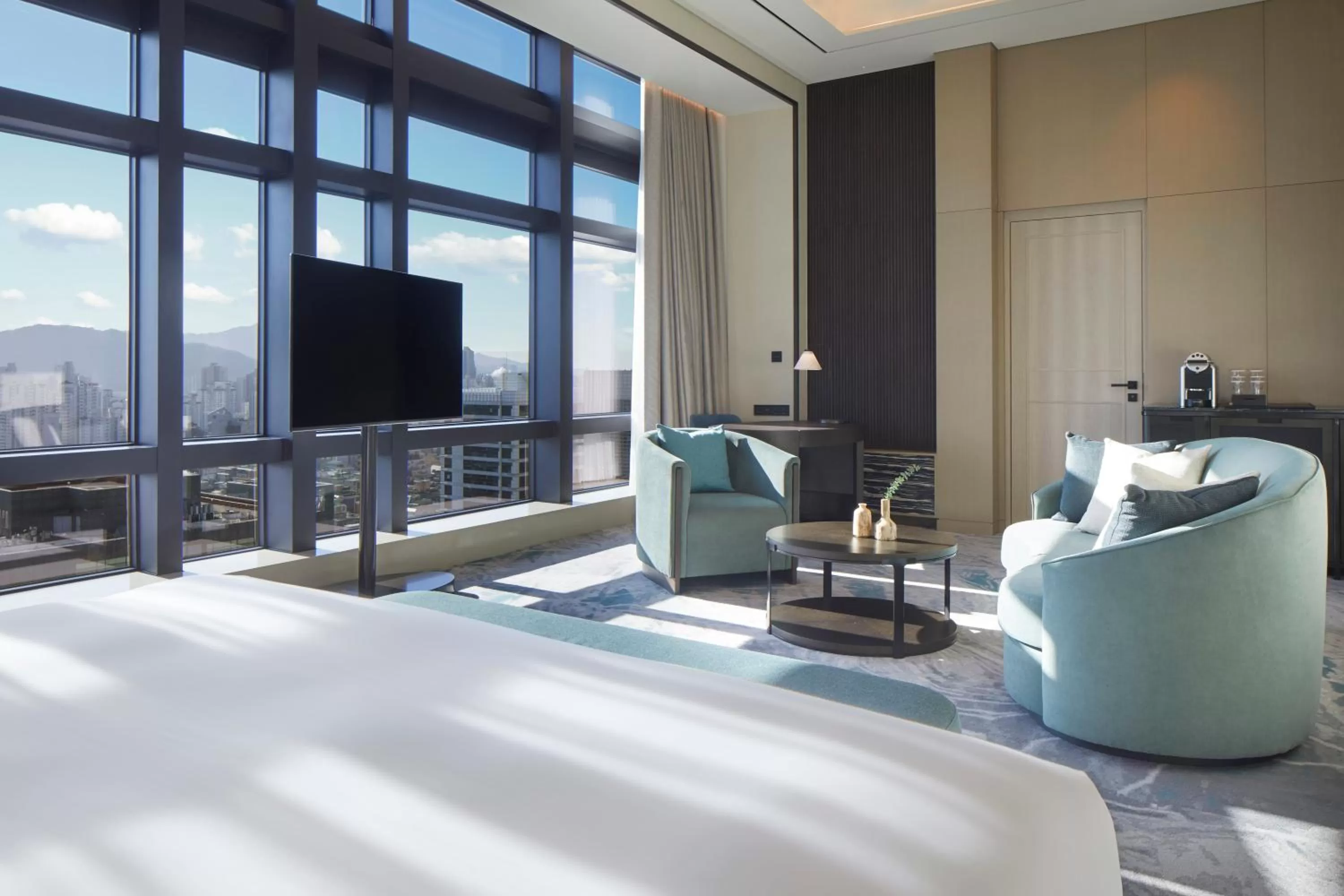 Bedroom, Bed in Grand InterContinental Seoul Parnas by IHG