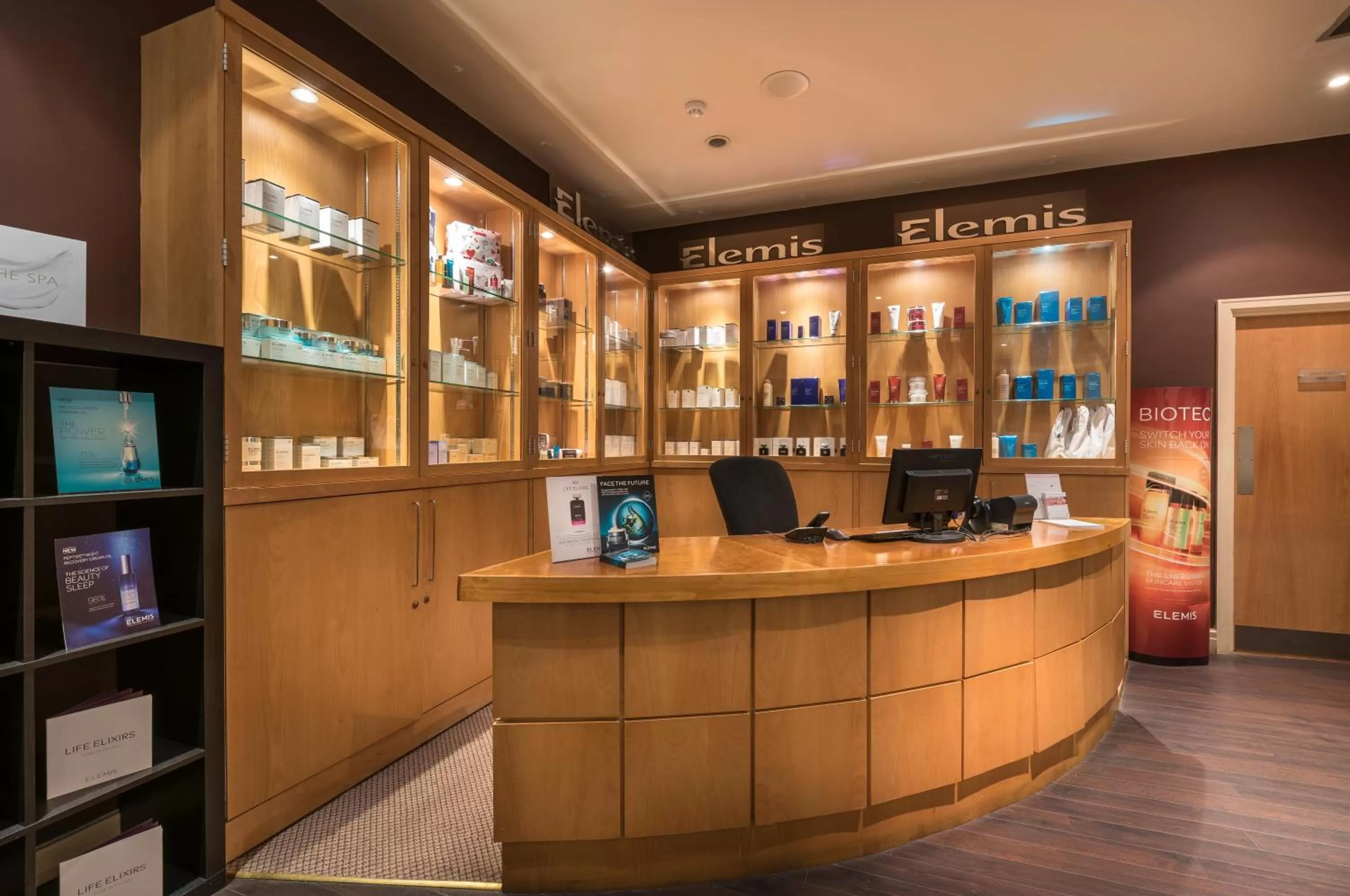 Spa and wellness centre/facilities in Macdonald Elmers Court Resort