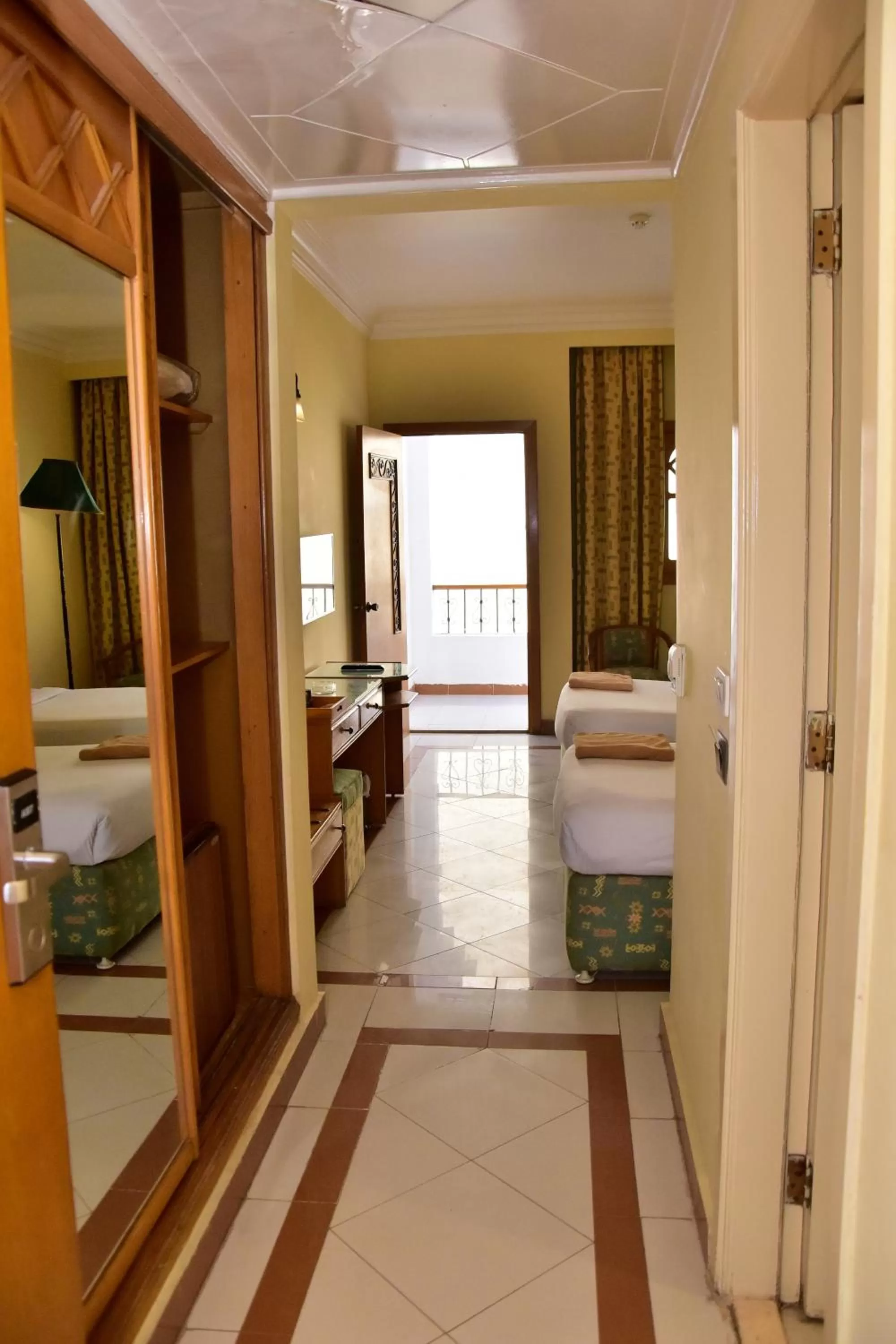 Bed in Dive Inn Resort