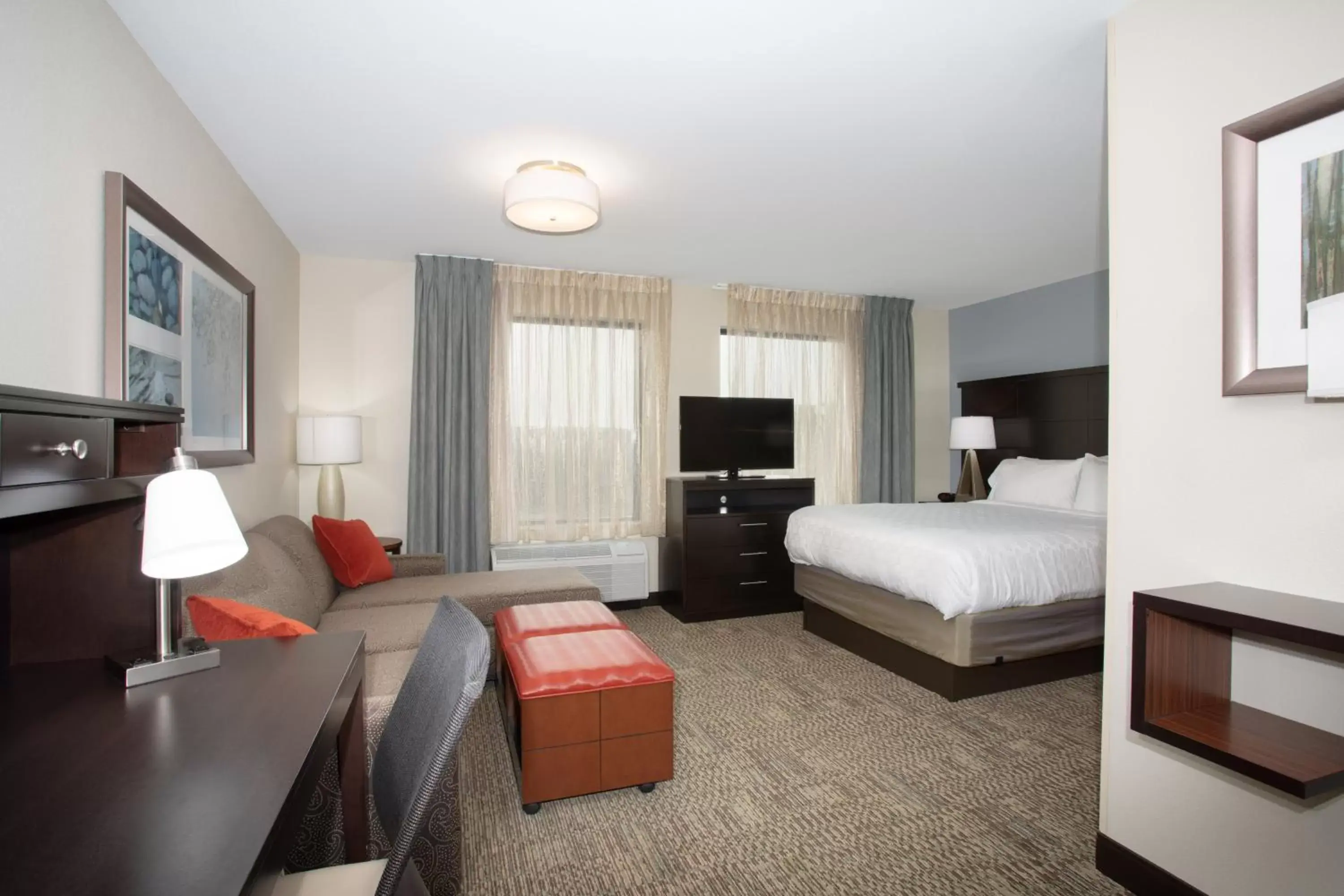 Two- Bedroom Suite with Hearing Accessible and Roll-In Shower - Non-Smoking in Staybridge Suites Denver South - Highlands Ranch, an IHG Hotel Two- Bedroom Suite with Hearing Accessible and Roll-In Shower - Non-Smoking in Staybridge Suites Denver South - Highlands Ranch, an IHG Hotel