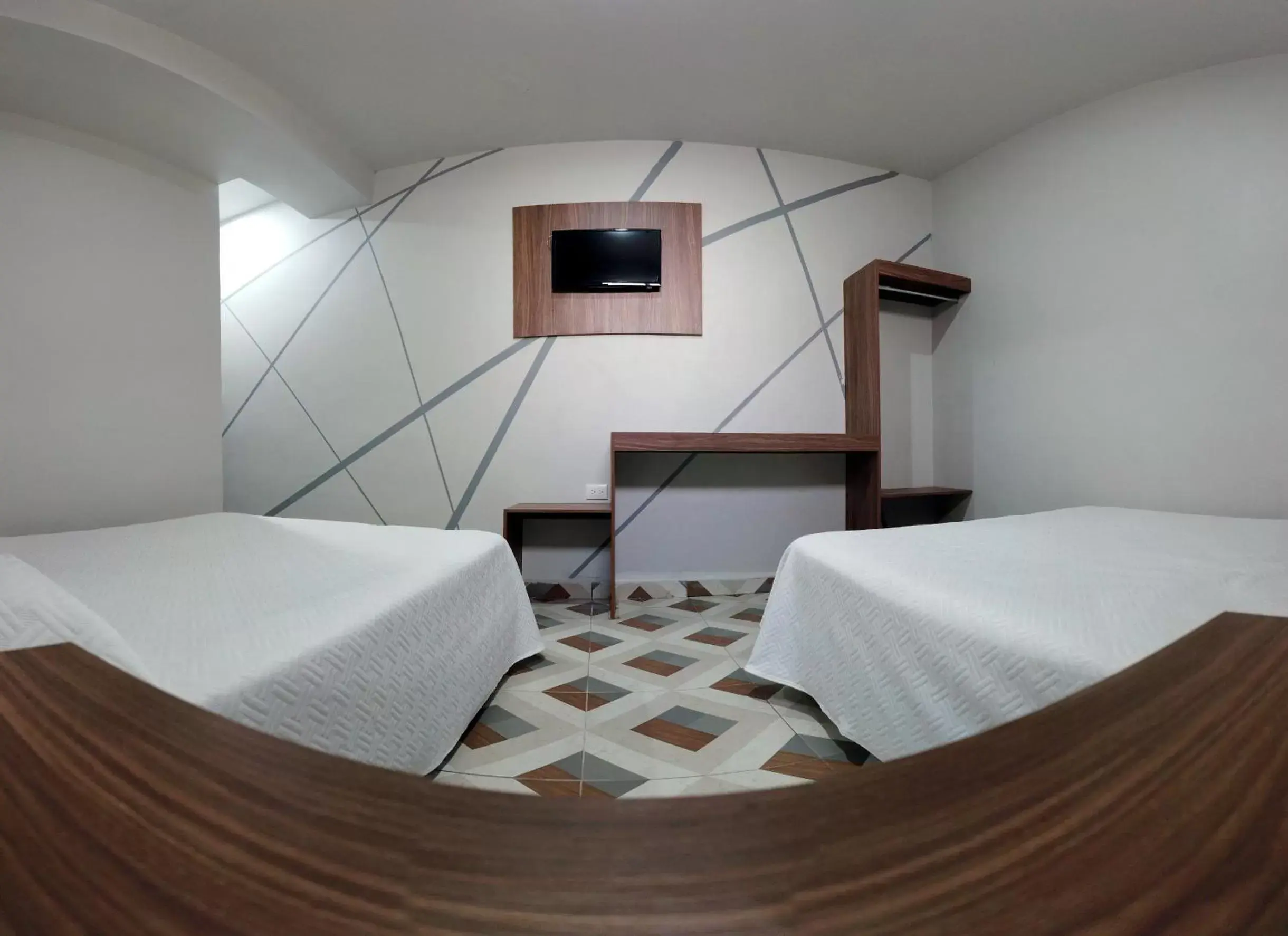 Comfort Quadruple Room in Hotel Town Express Comfort Quadruple Room in Hotel Town Express