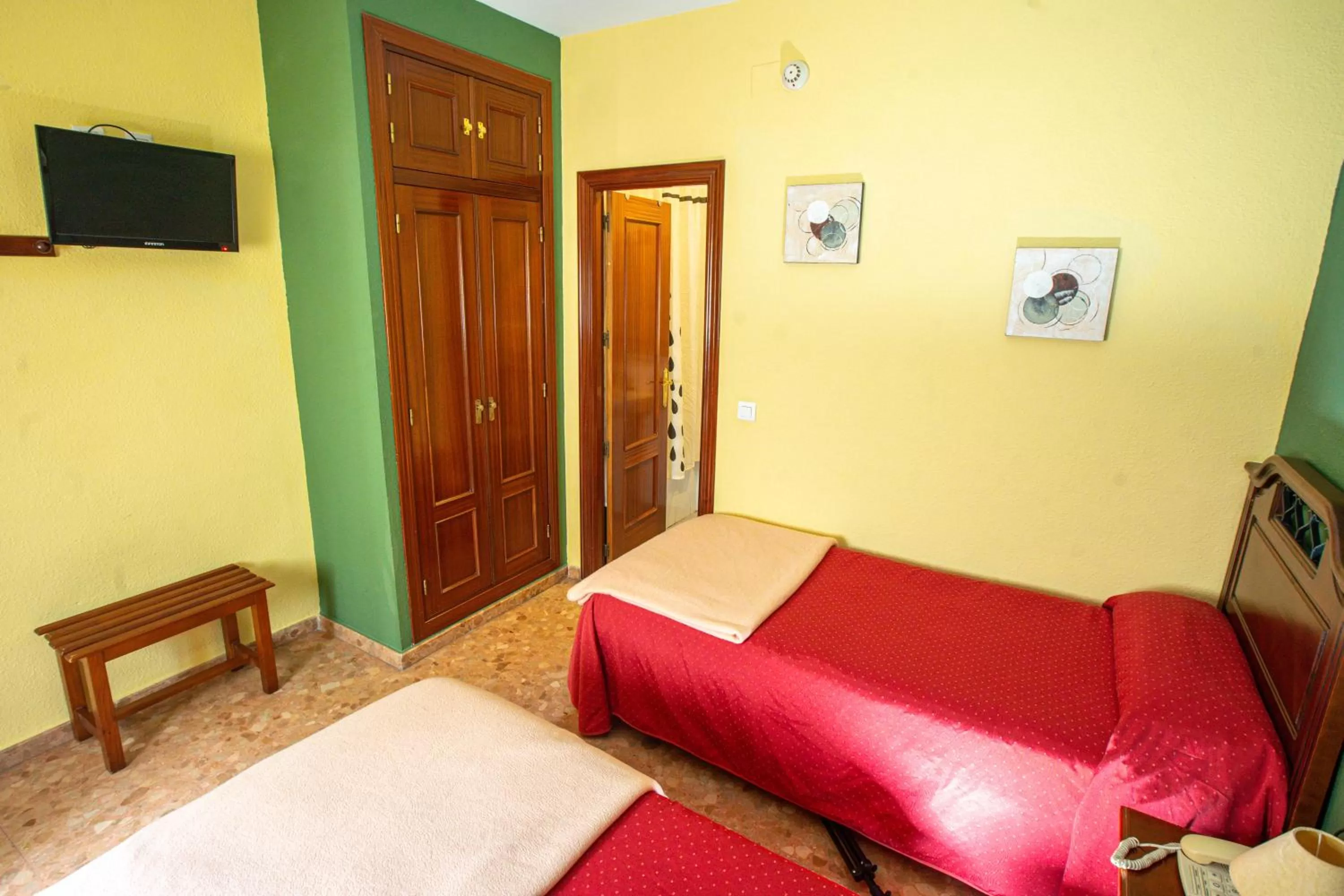 Bed in Hotel Arunda II