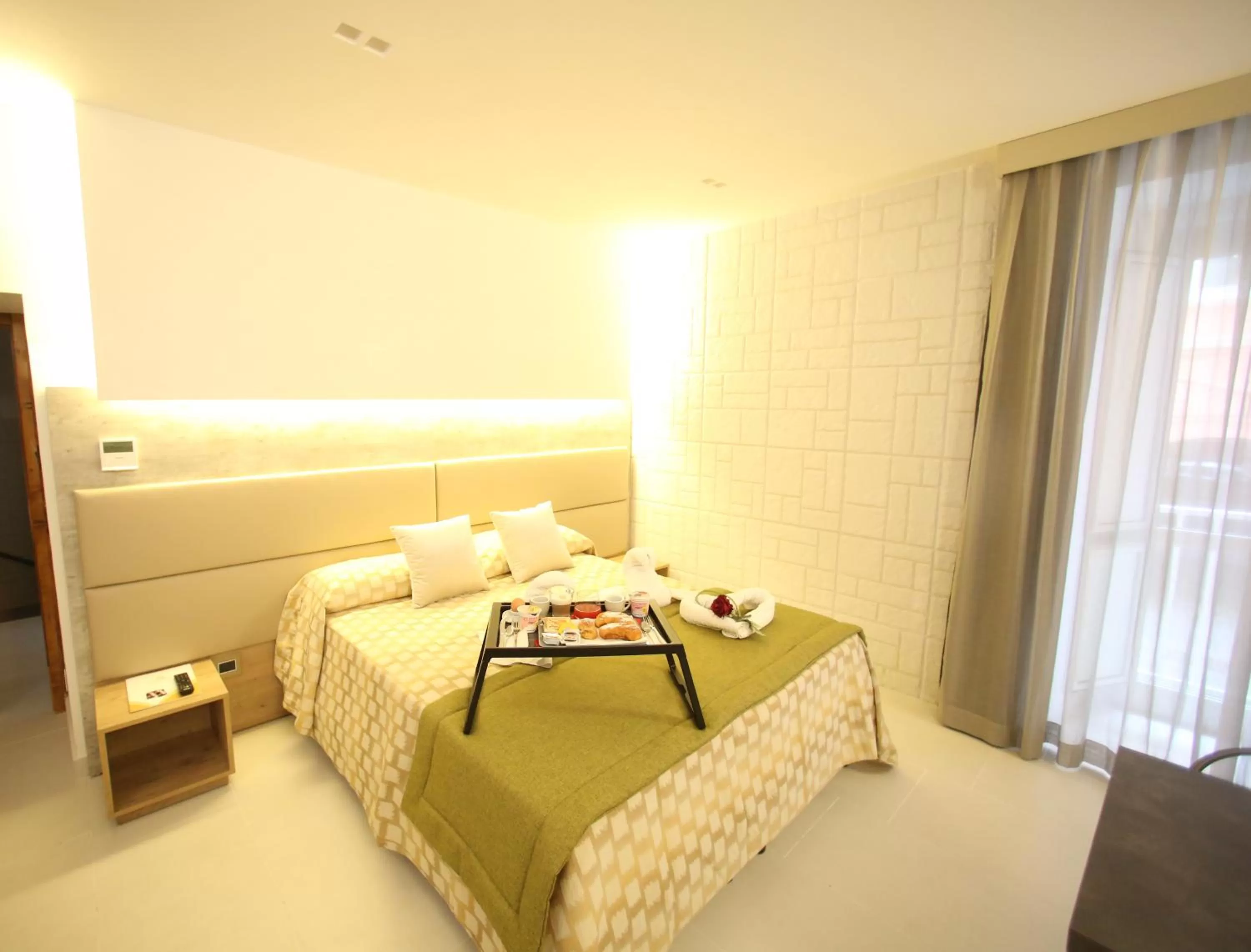 Bed in Relais Piazza Del Plebiscito B&B