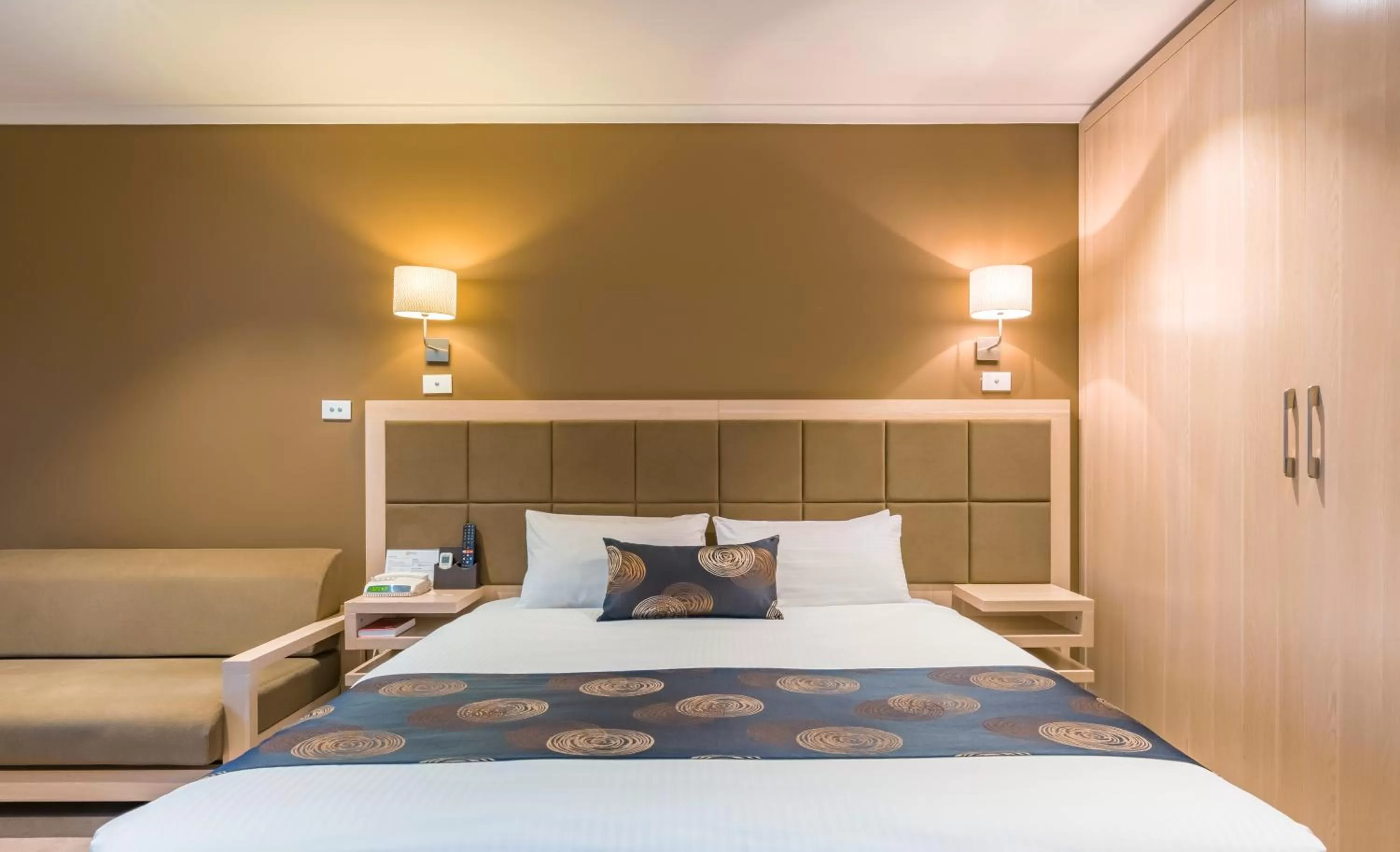 Bed in The Waverley International Hotel