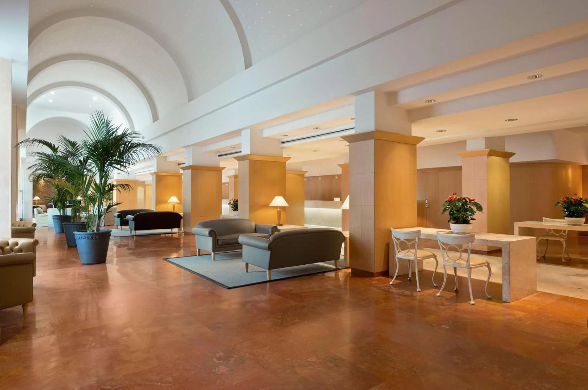 Lobby or reception in Hilton Rome Airport