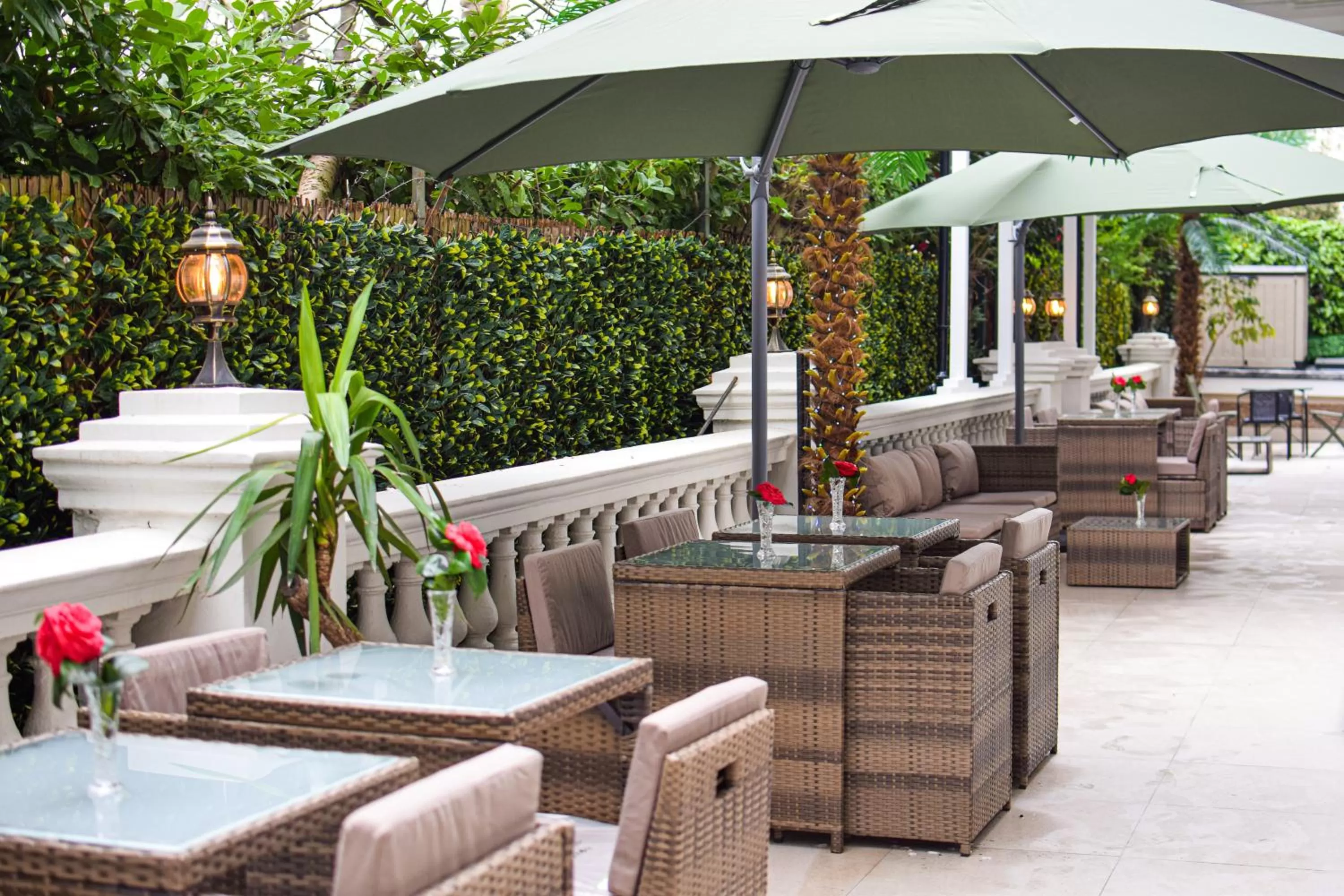 Garden in Pembridge Palace Hotel