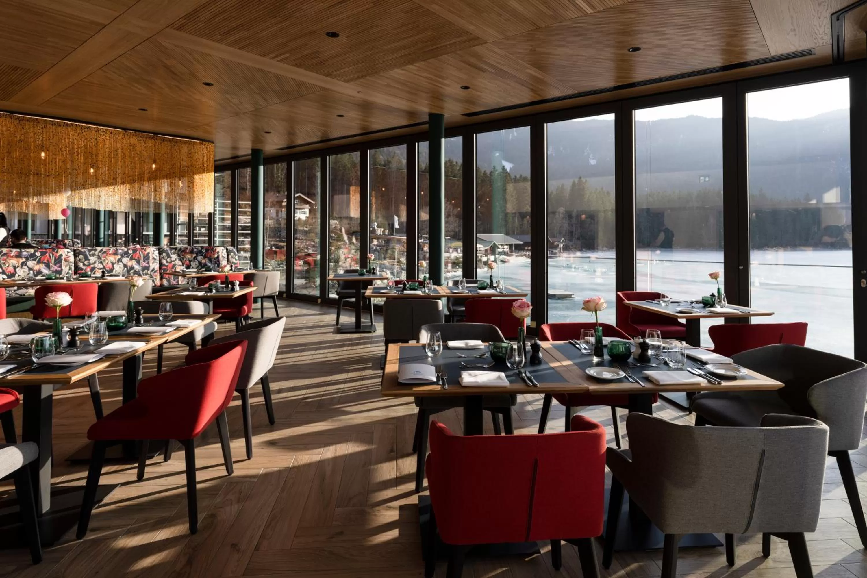 Restaurant/places to eat in Eibsee Hotel