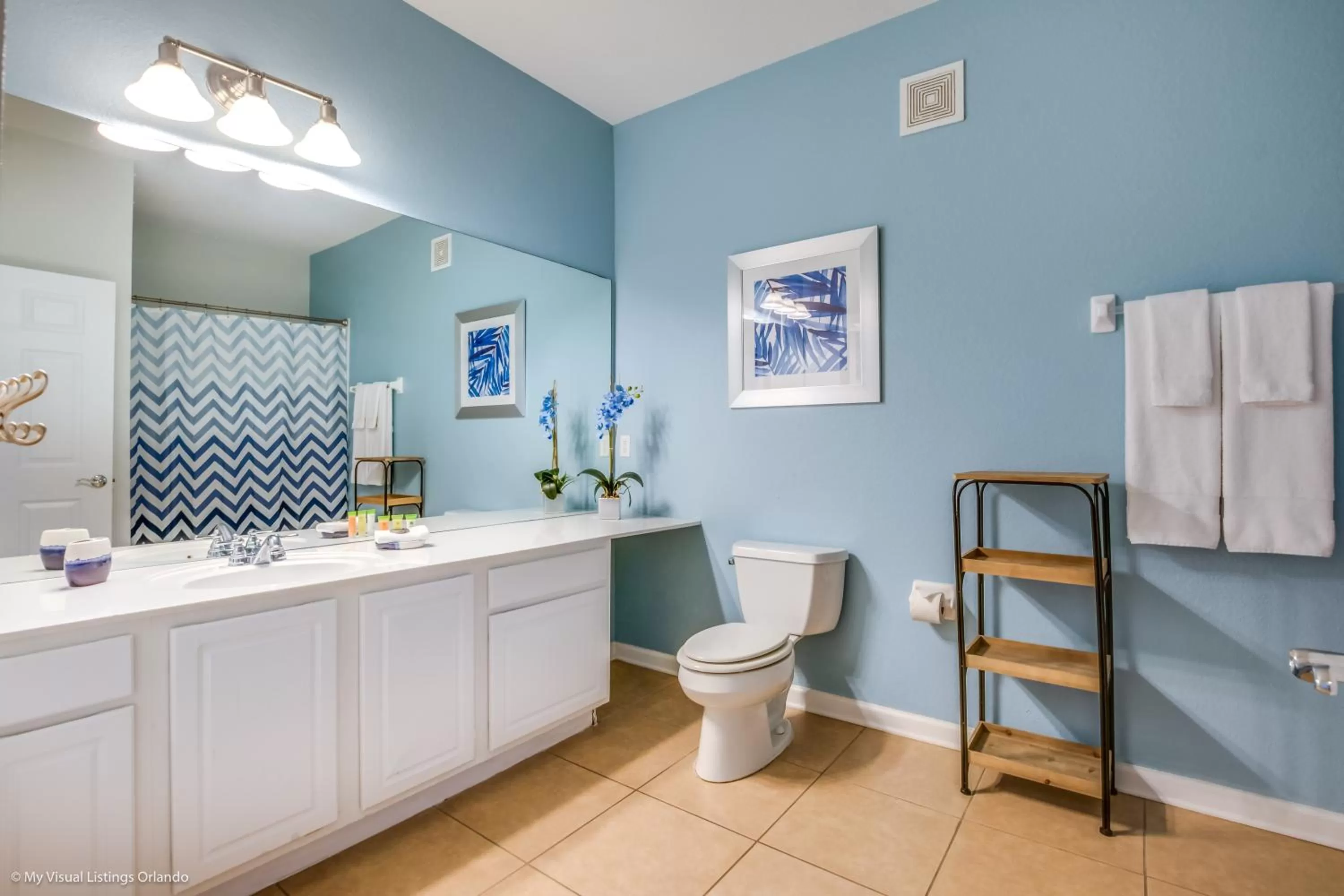 Bathroom in Casiola Vacation Homes