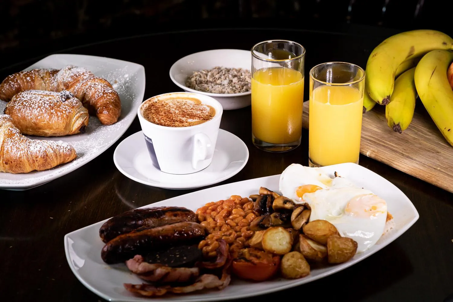 English/Irish breakfast in The New Inn by Roomsbooked