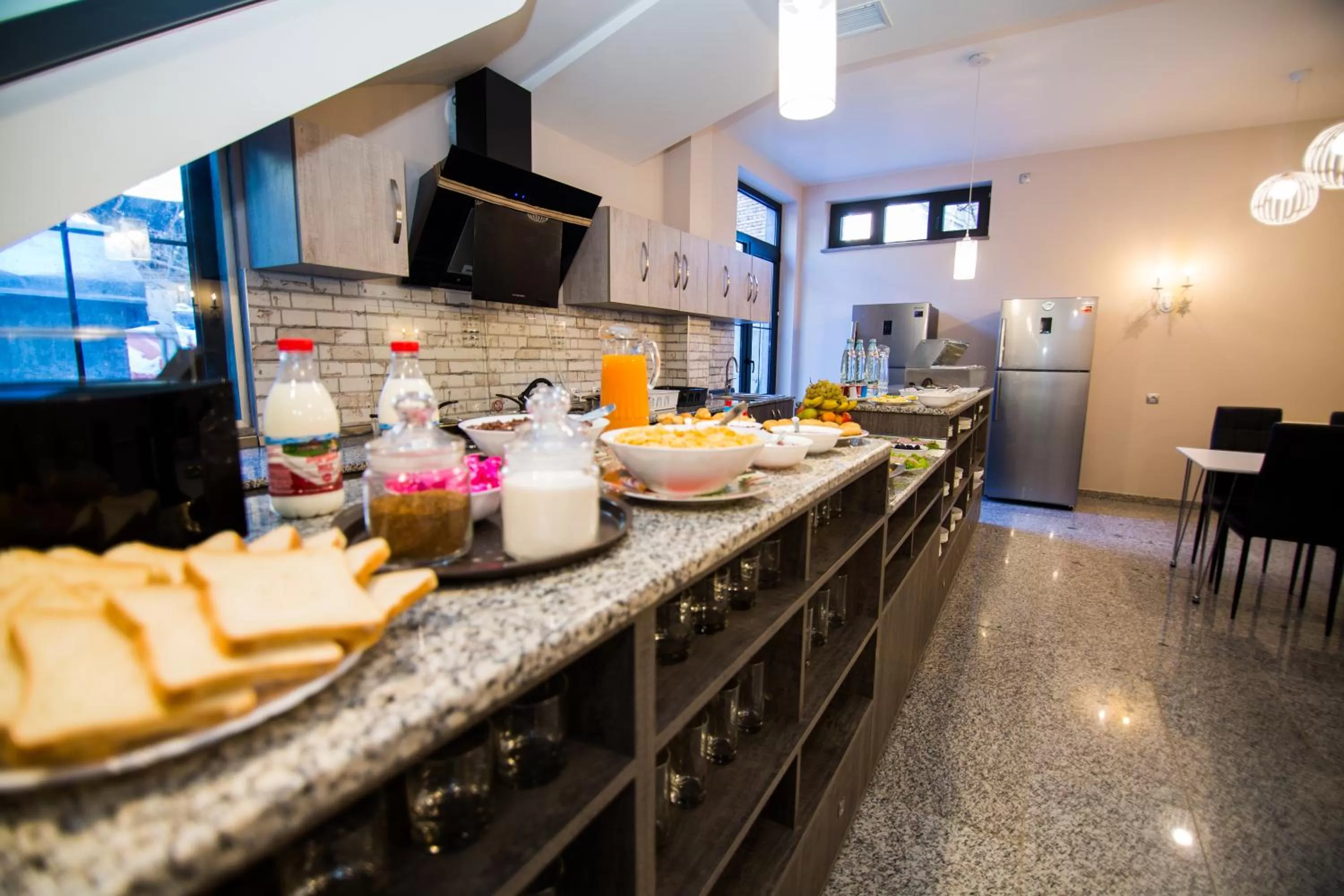 Buffet breakfast, Kitchen/Kitchenette in Milano Palace Borjomi