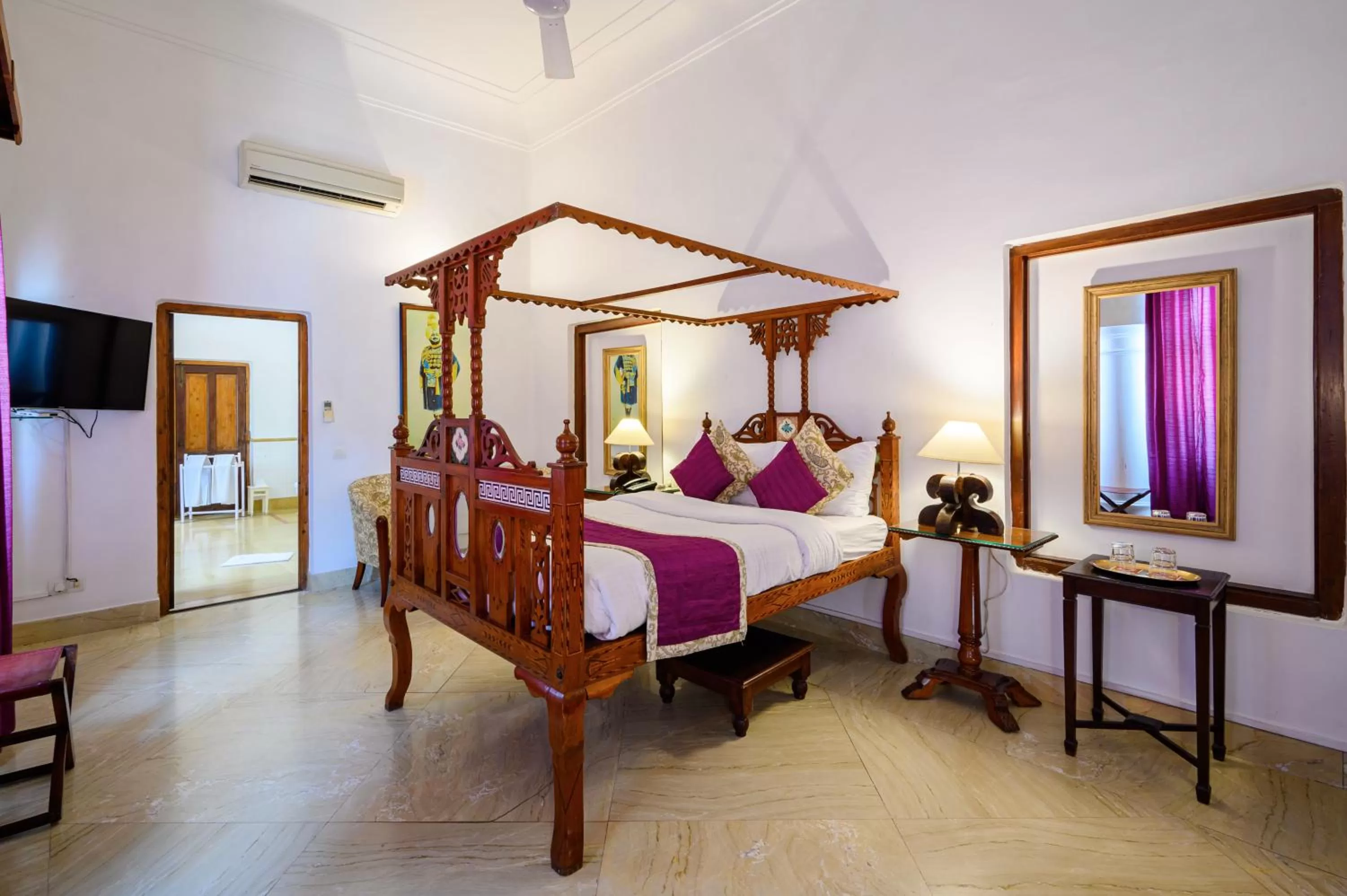 Bed in Neemrana's - Baradari Palace