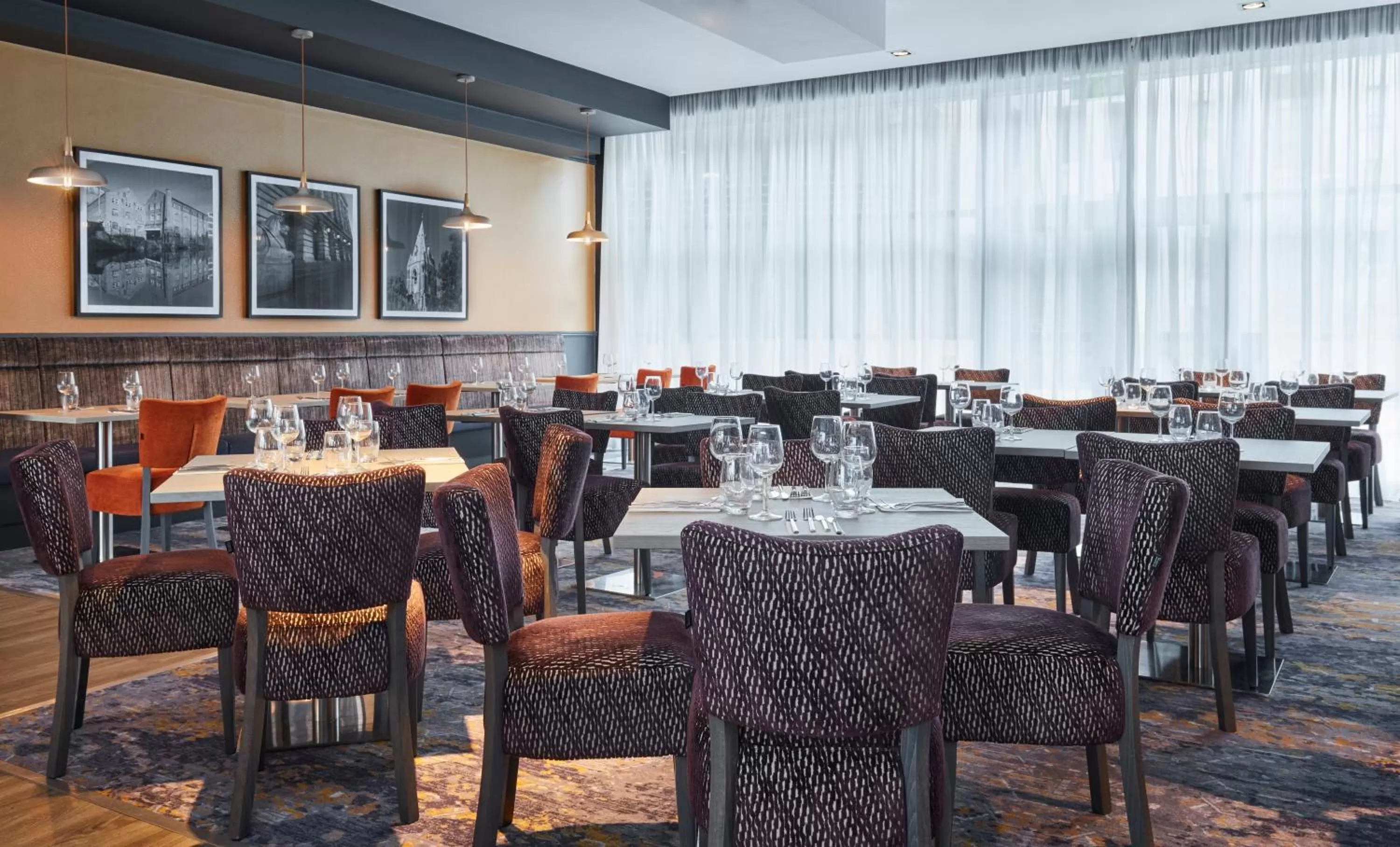 Restaurant/places to eat in Leonardo Hotel Nottingham